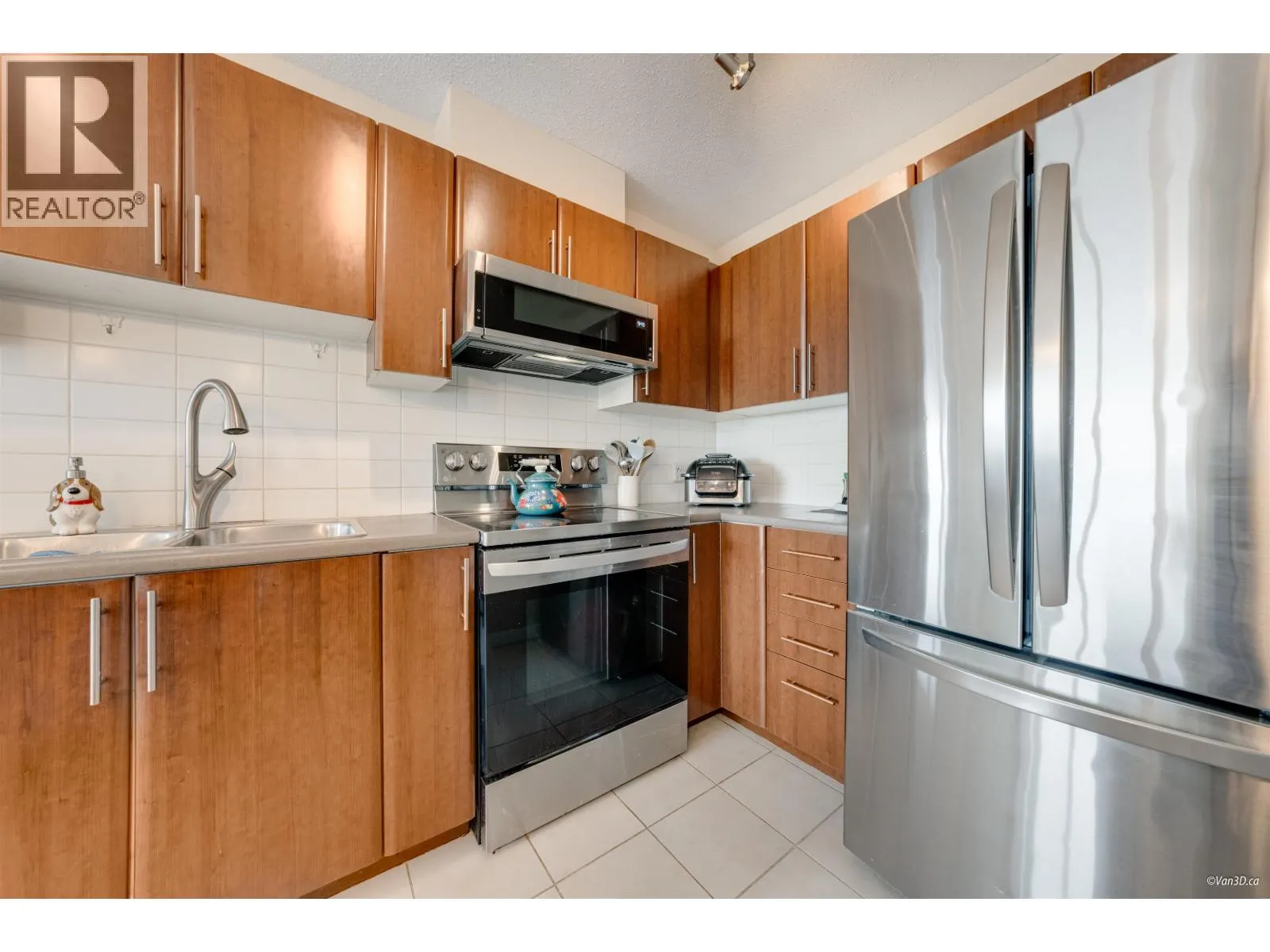 3003 1178 HEFFLEY CRESCENT