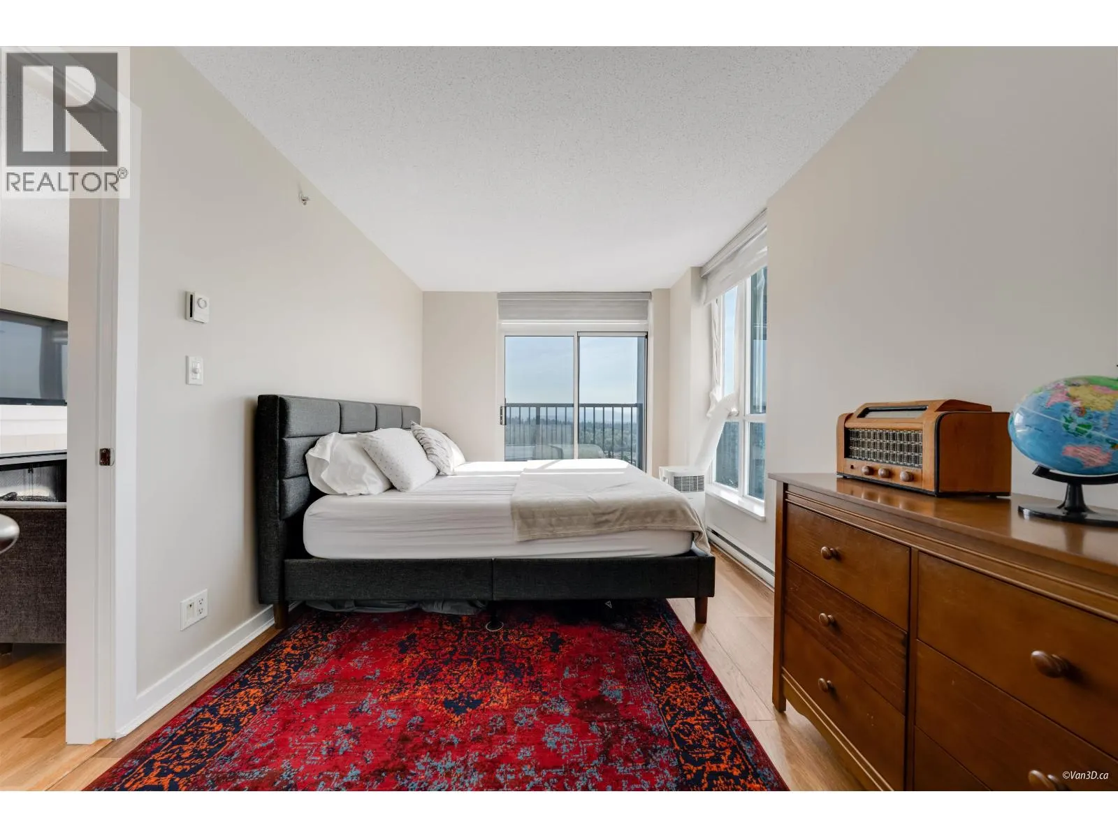 3003 1178 HEFFLEY CRESCENT