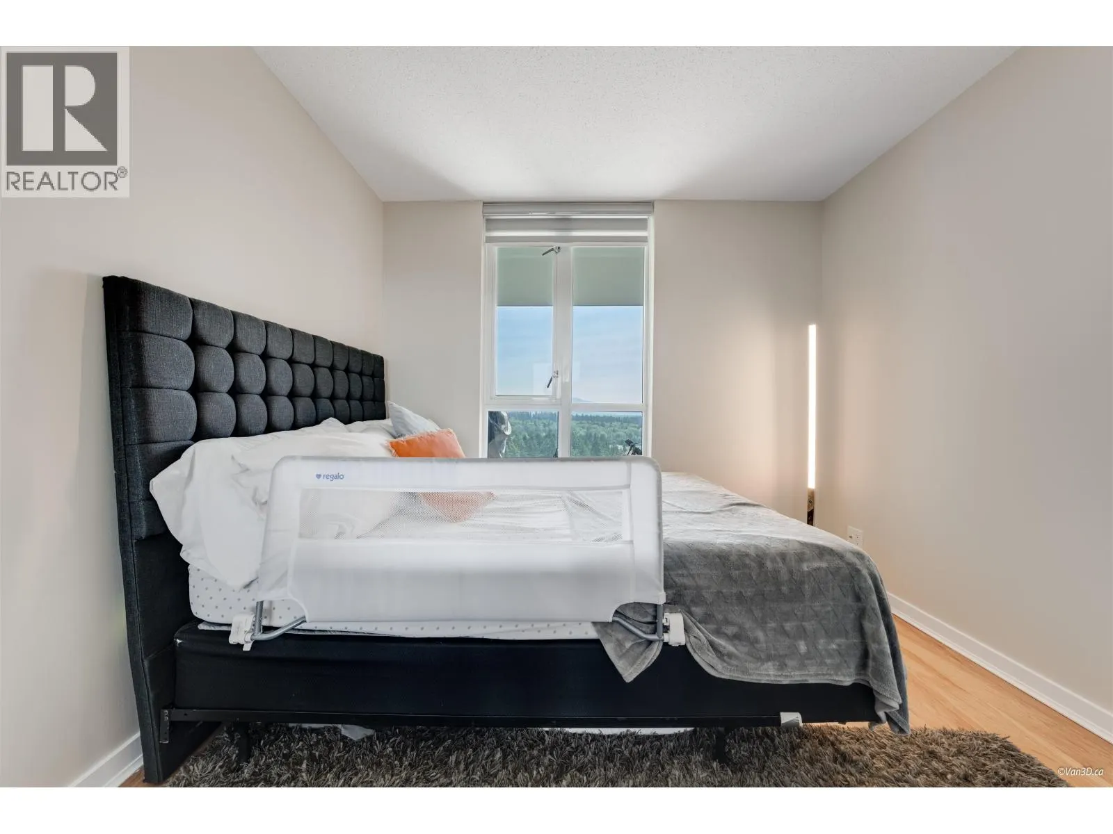 3003 1178 HEFFLEY CRESCENT