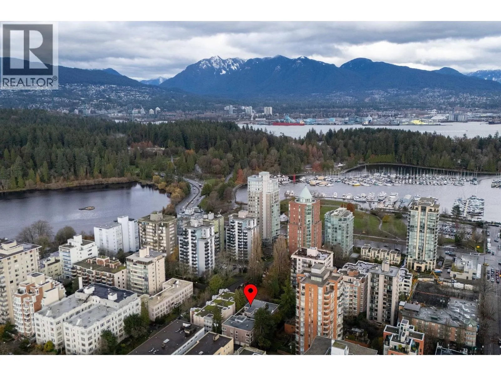203 1878 ROBSON STREET