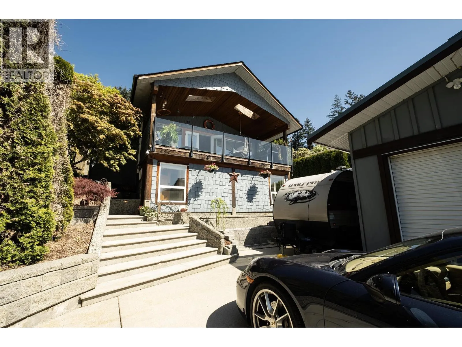 454 CENTRAL AVENUE