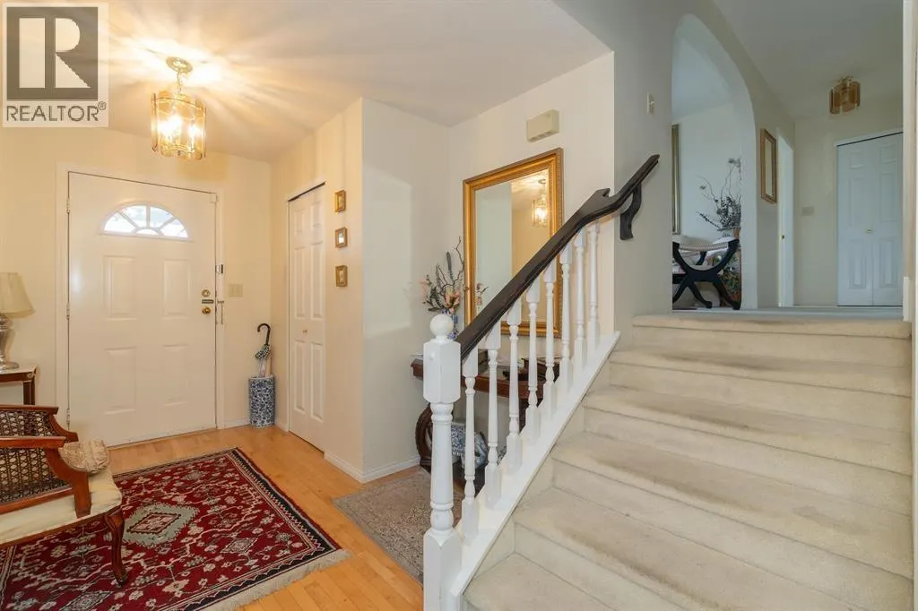 100 E KENSINGTON ROAD