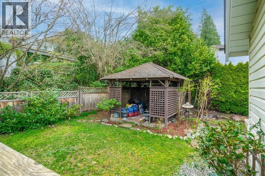 100 E KENSINGTON ROAD