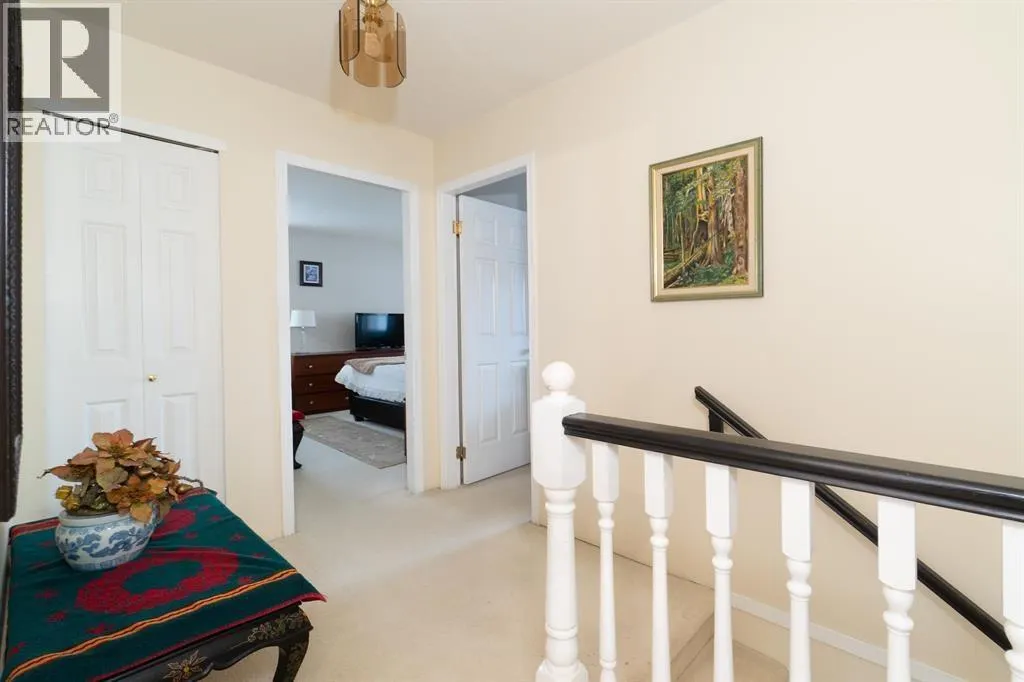 100 E KENSINGTON ROAD