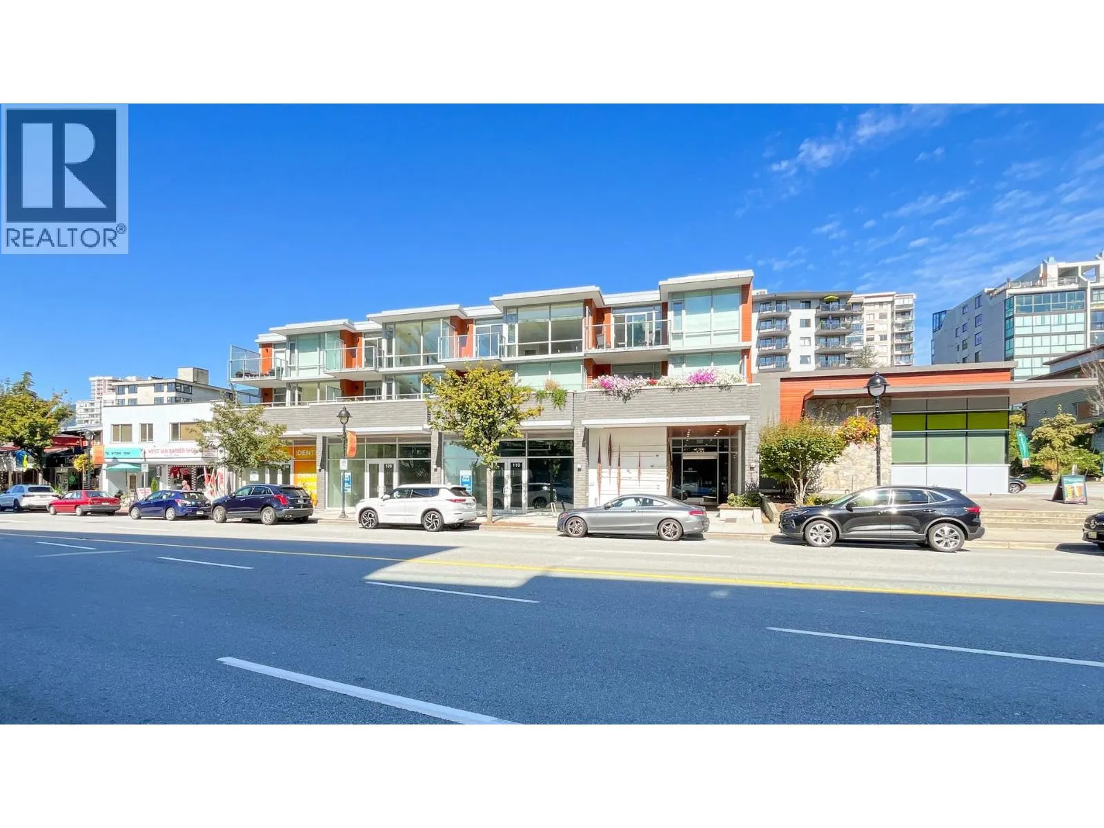 205 1331 MARINE DRIVE