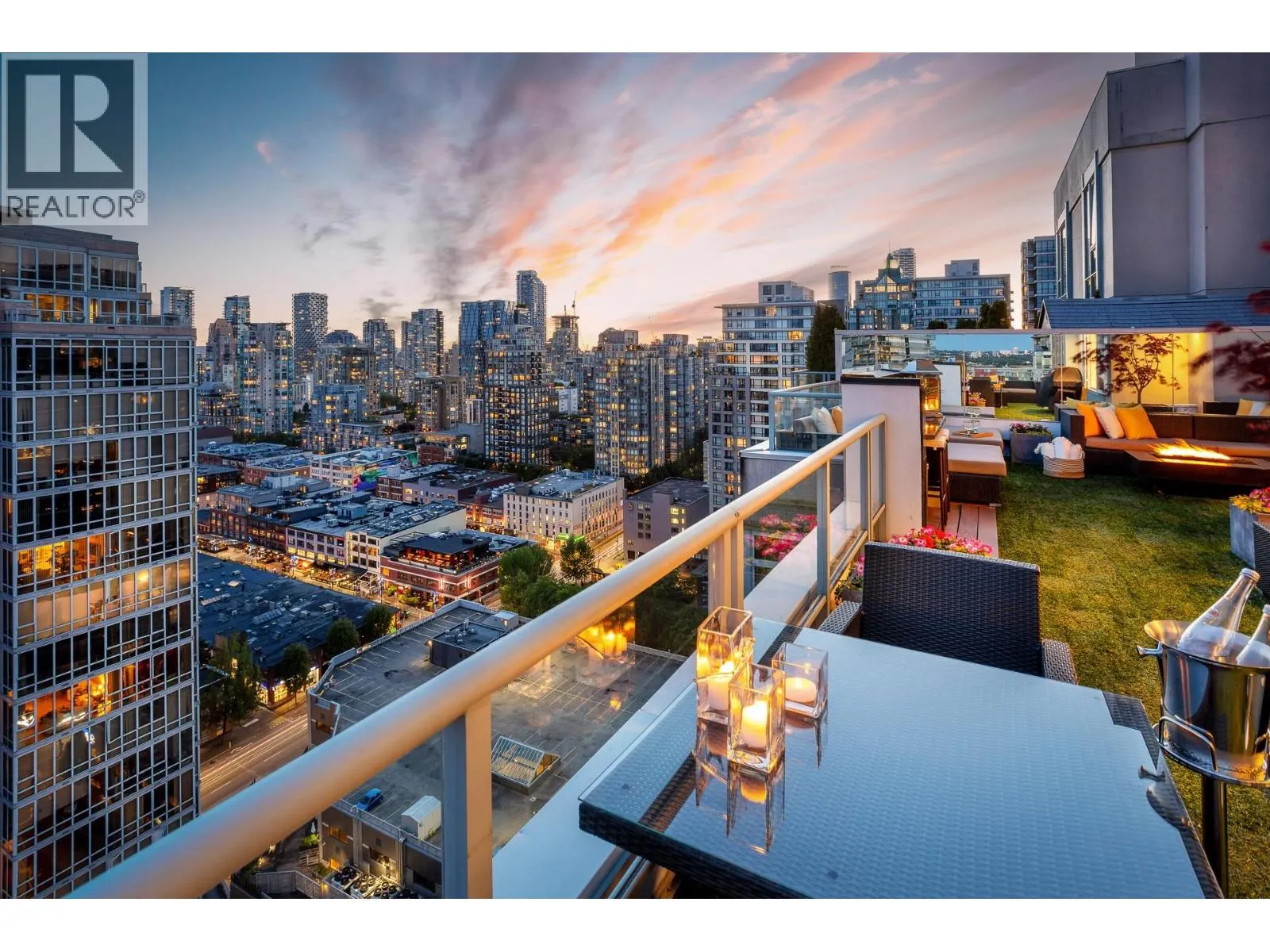 PH1 930 CAMBIE STREET