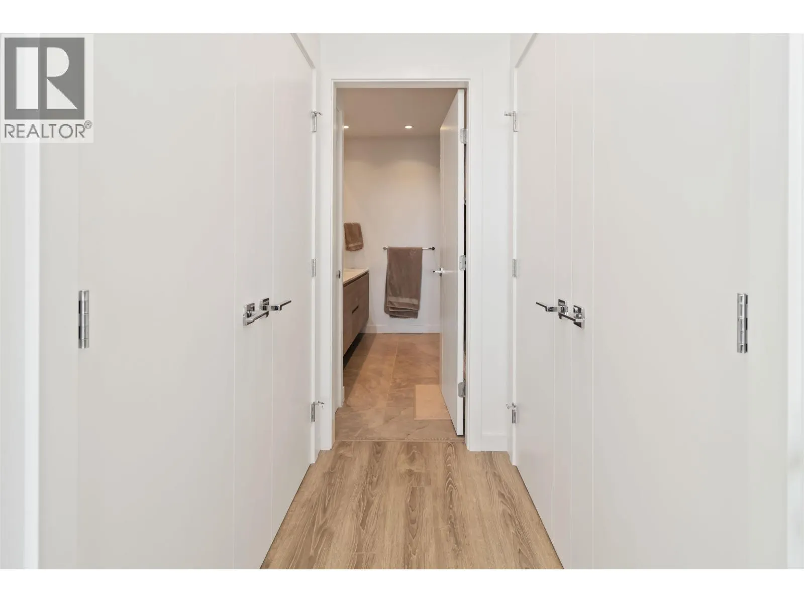2508 680 QUAYSIDE DRIVE