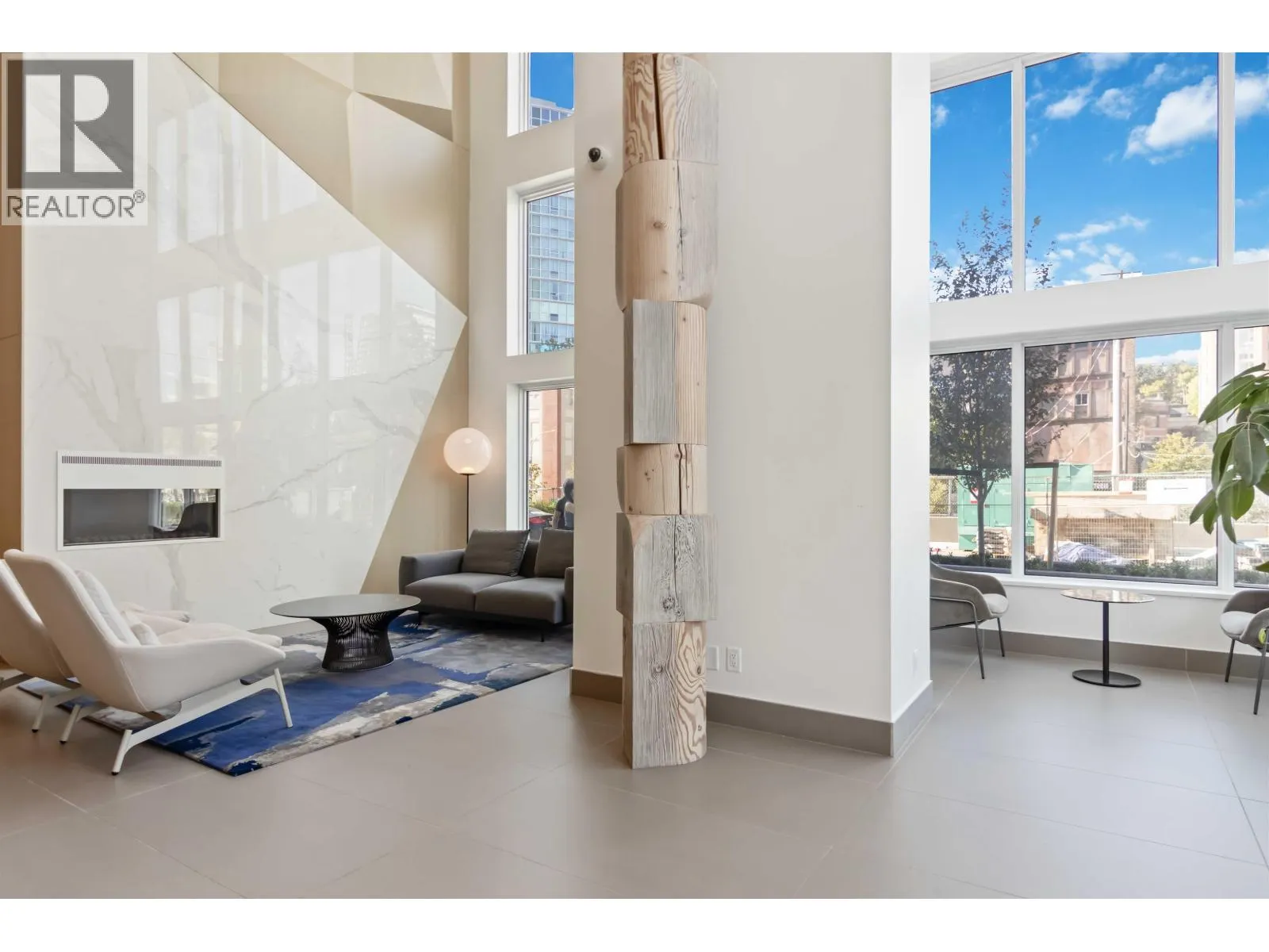 2508 680 QUAYSIDE DRIVE