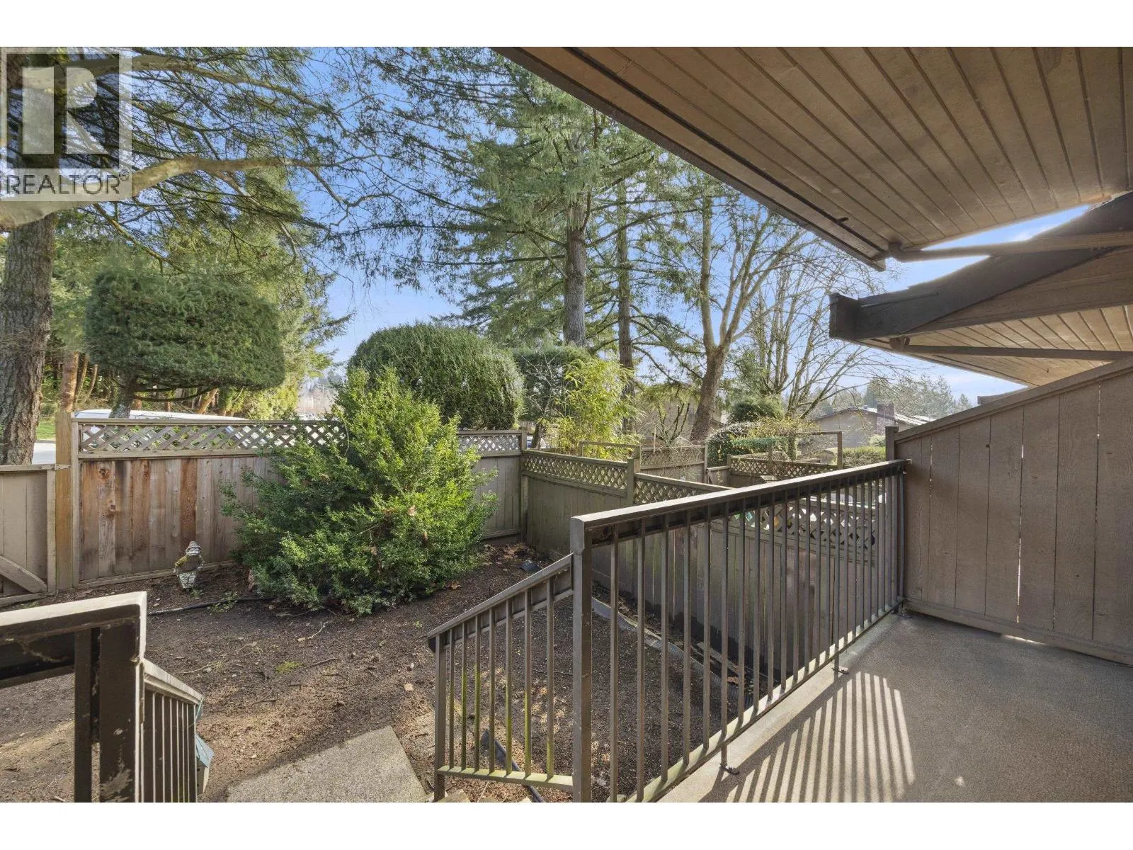 2620 MOORCROFT COURT