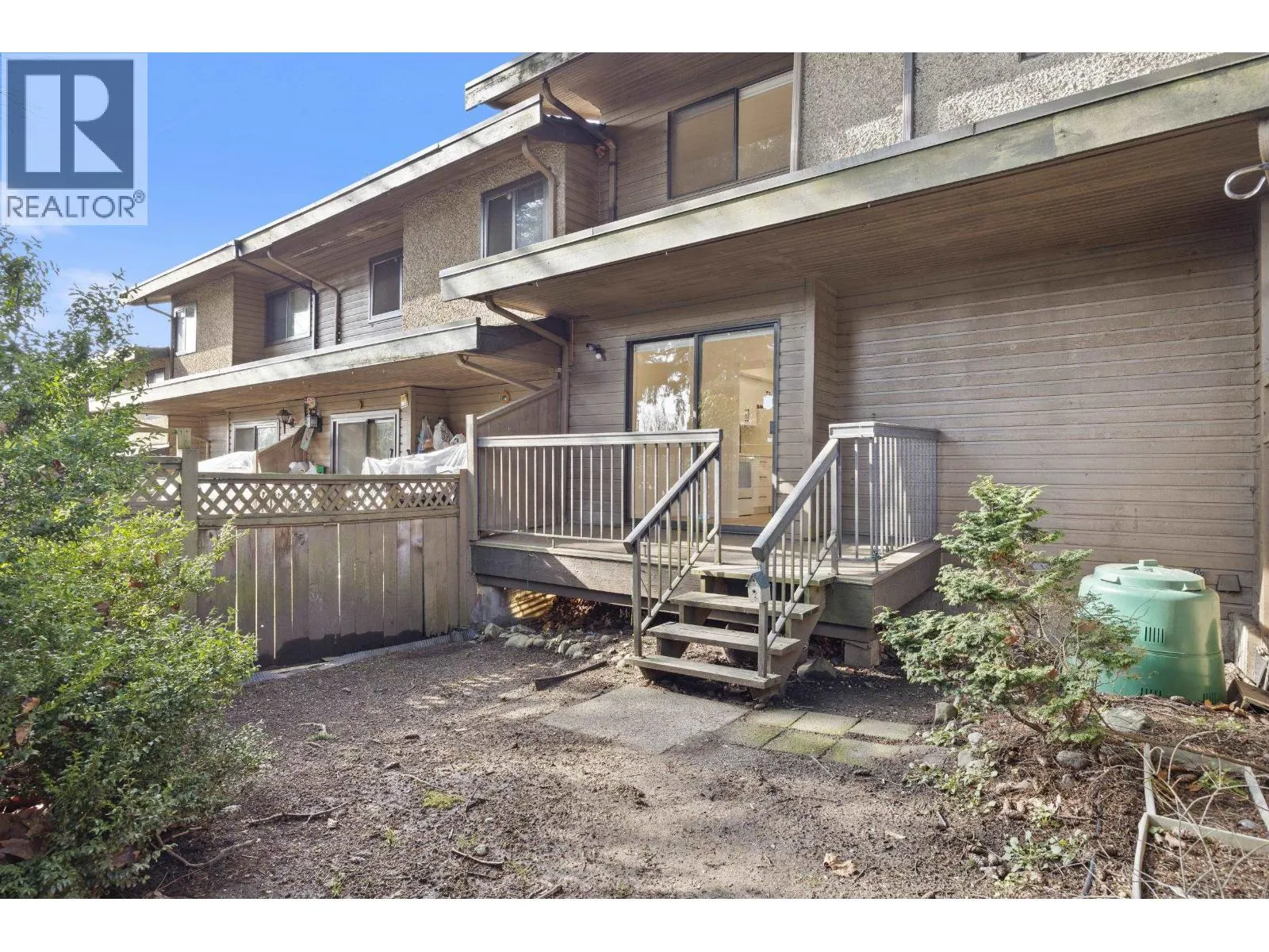 2620 MOORCROFT COURT