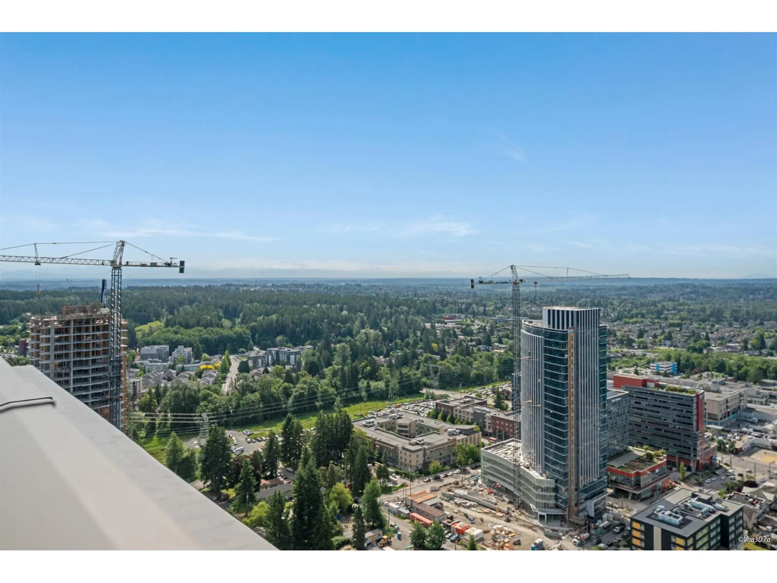 711 13615 FRASER HIGHWAY