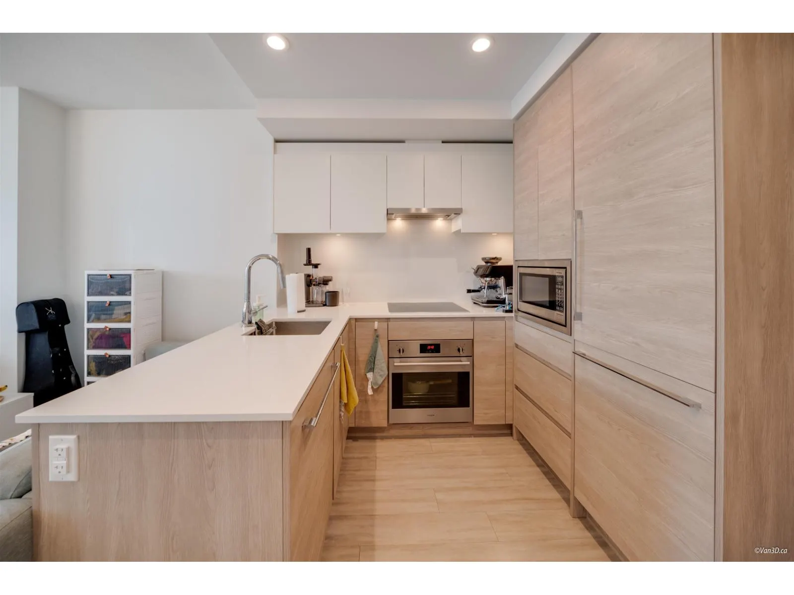 711 13615 FRASER HIGHWAY