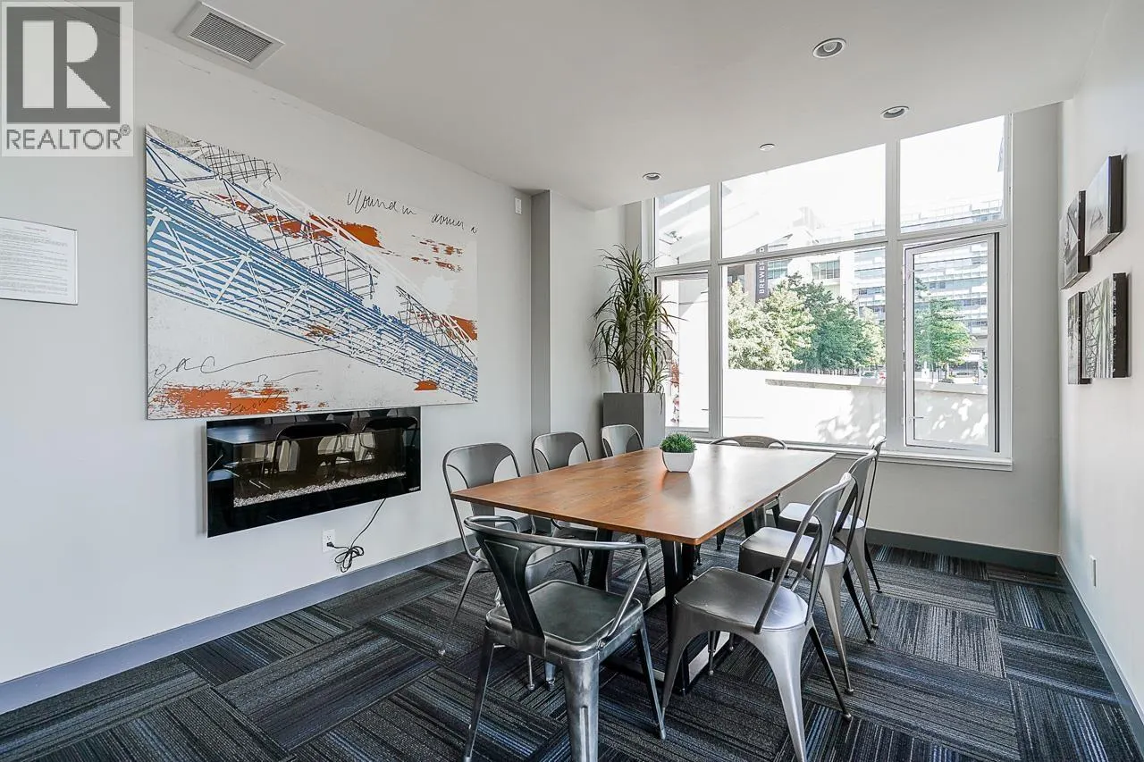 708 200 NELSON'S CRESCENT