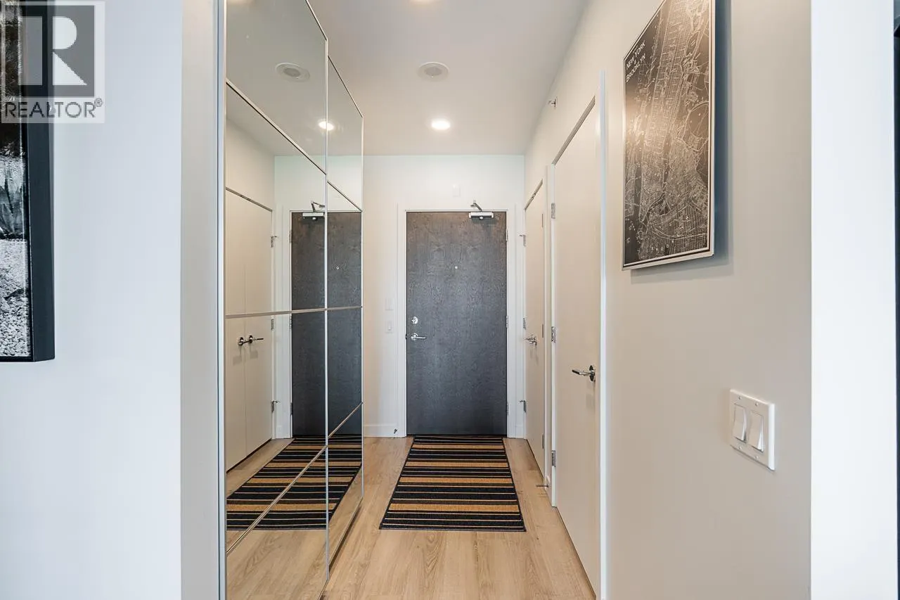 708 200 NELSON'S CRESCENT