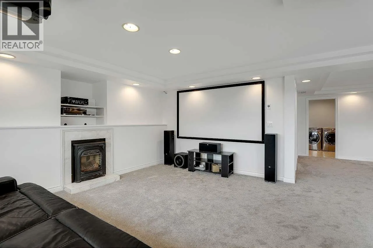 117 1140 CASTLE CRESCENT