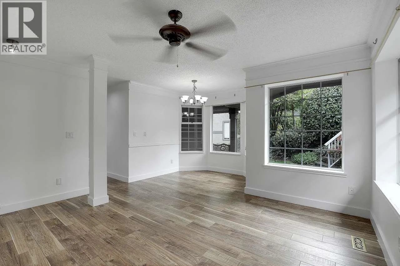 117 1140 CASTLE CRESCENT