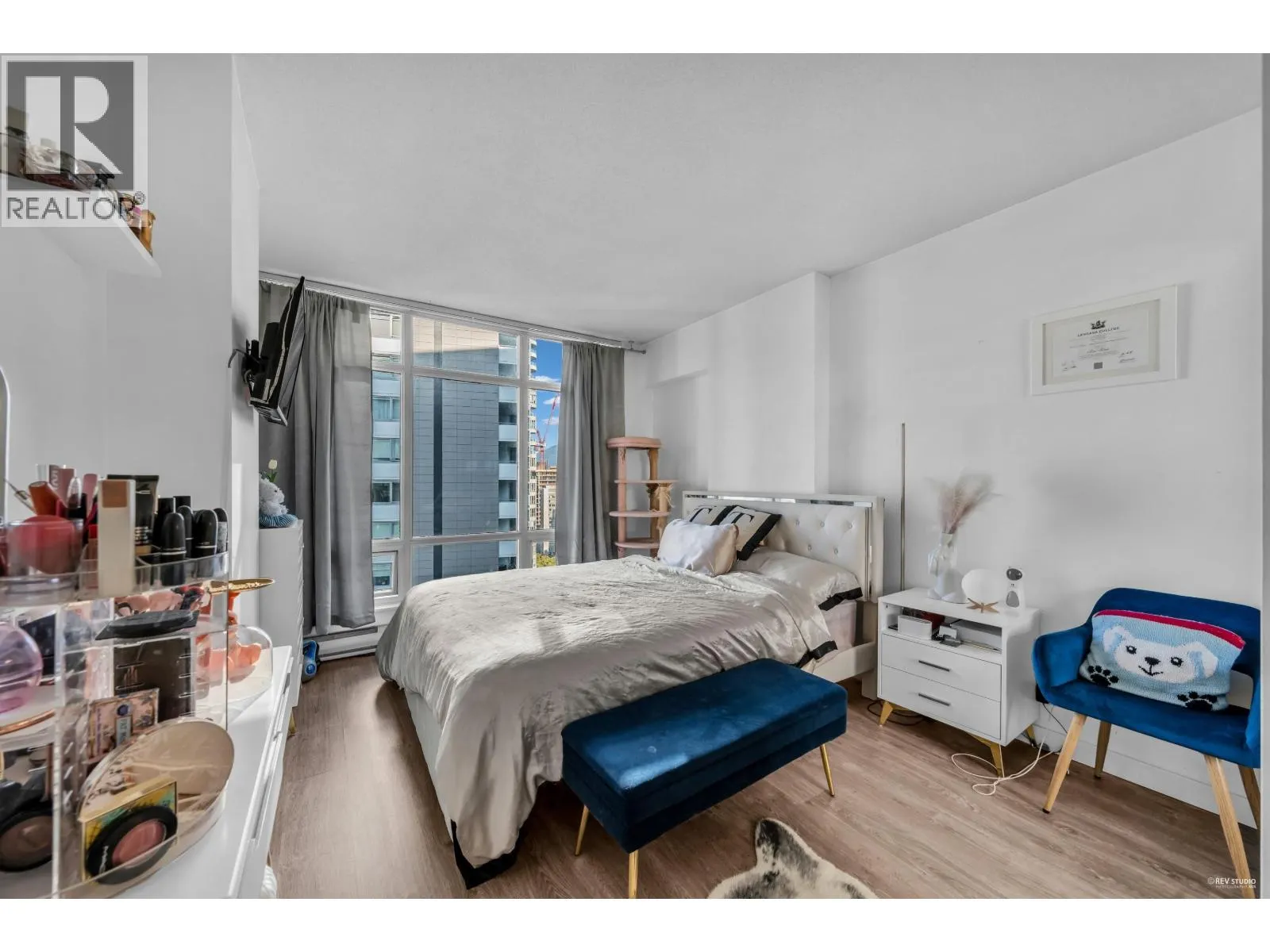 1704 1288 ALBERNI STREET