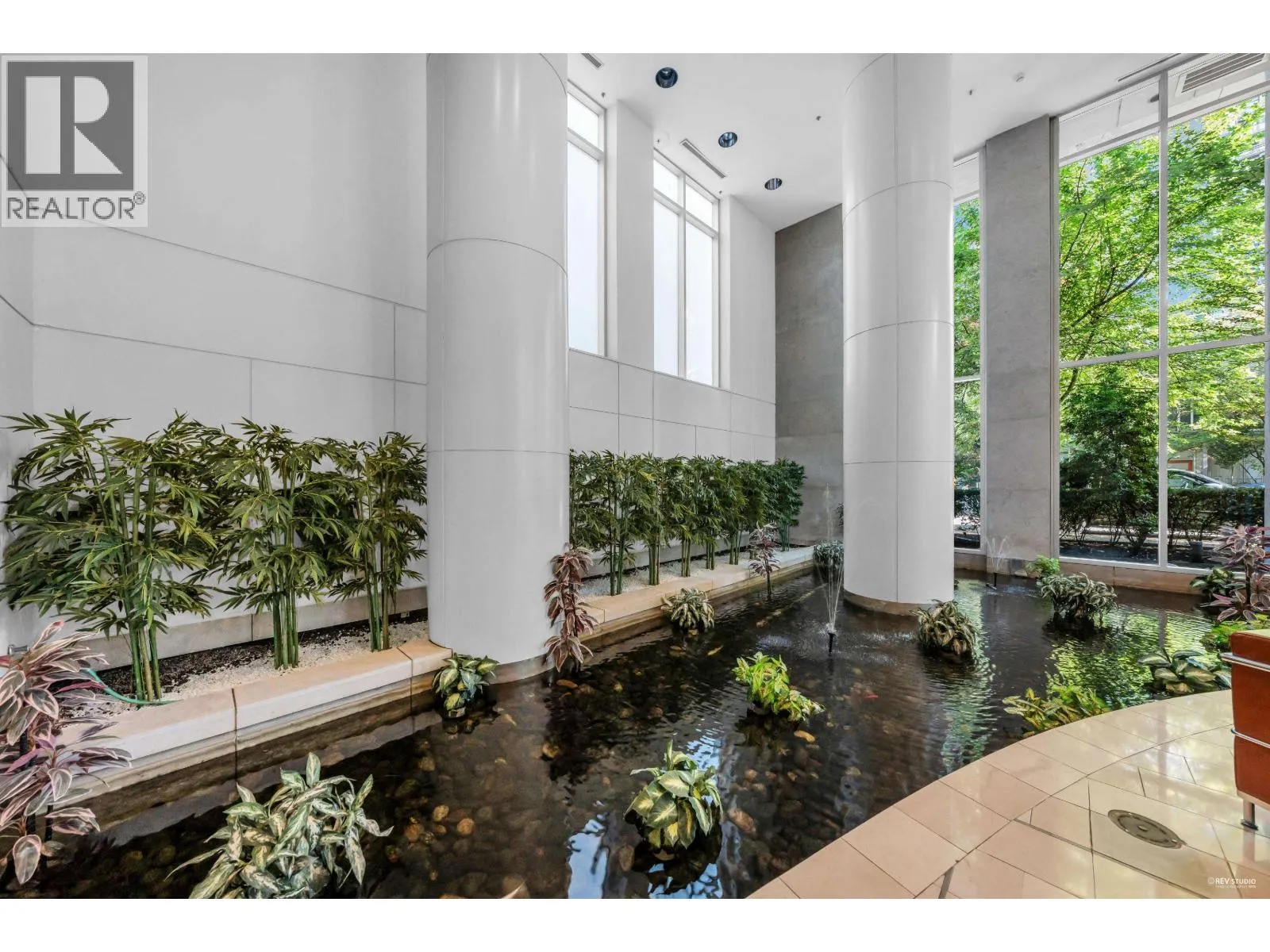 1704 1288 ALBERNI STREET
