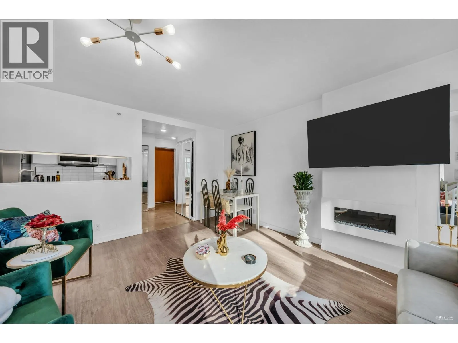 1704 1288 ALBERNI STREET