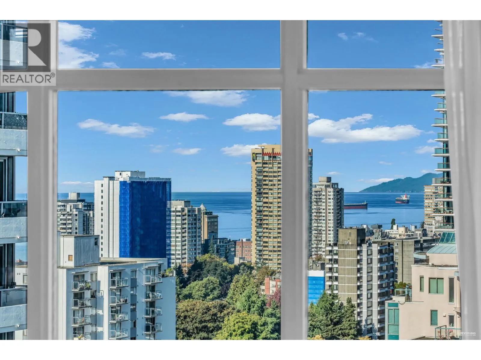 1704 1288 ALBERNI STREET