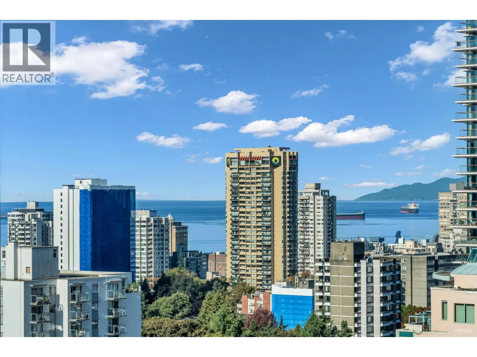 1704 1288 ALBERNI STREET