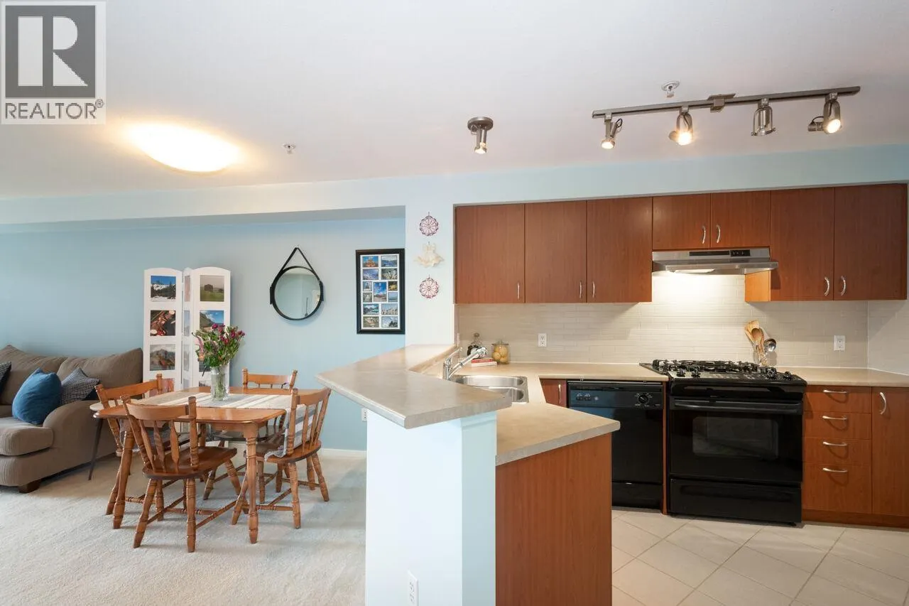 213 9098 HALSTON COURT