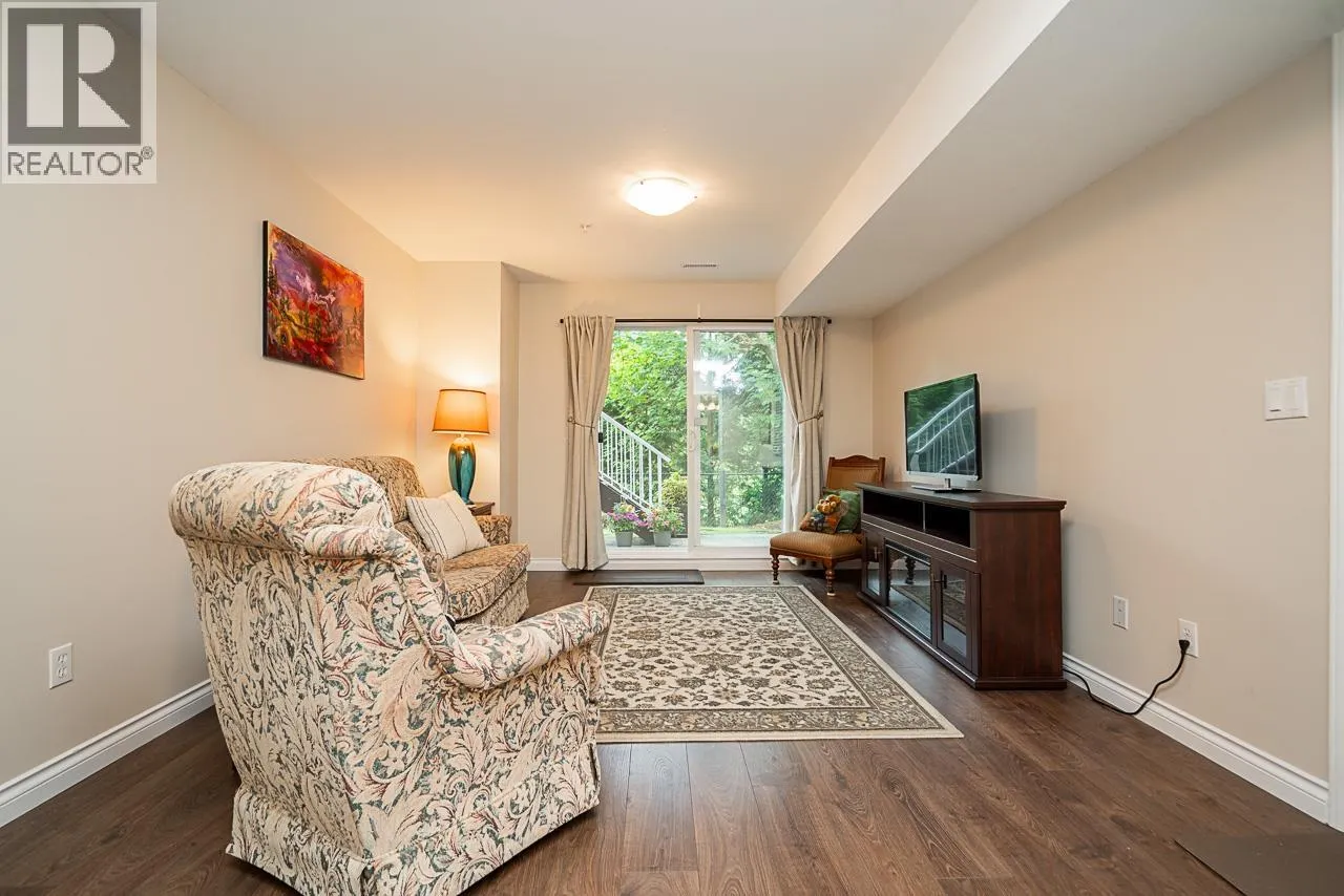 12 1108 RIVERSIDE CLOSE