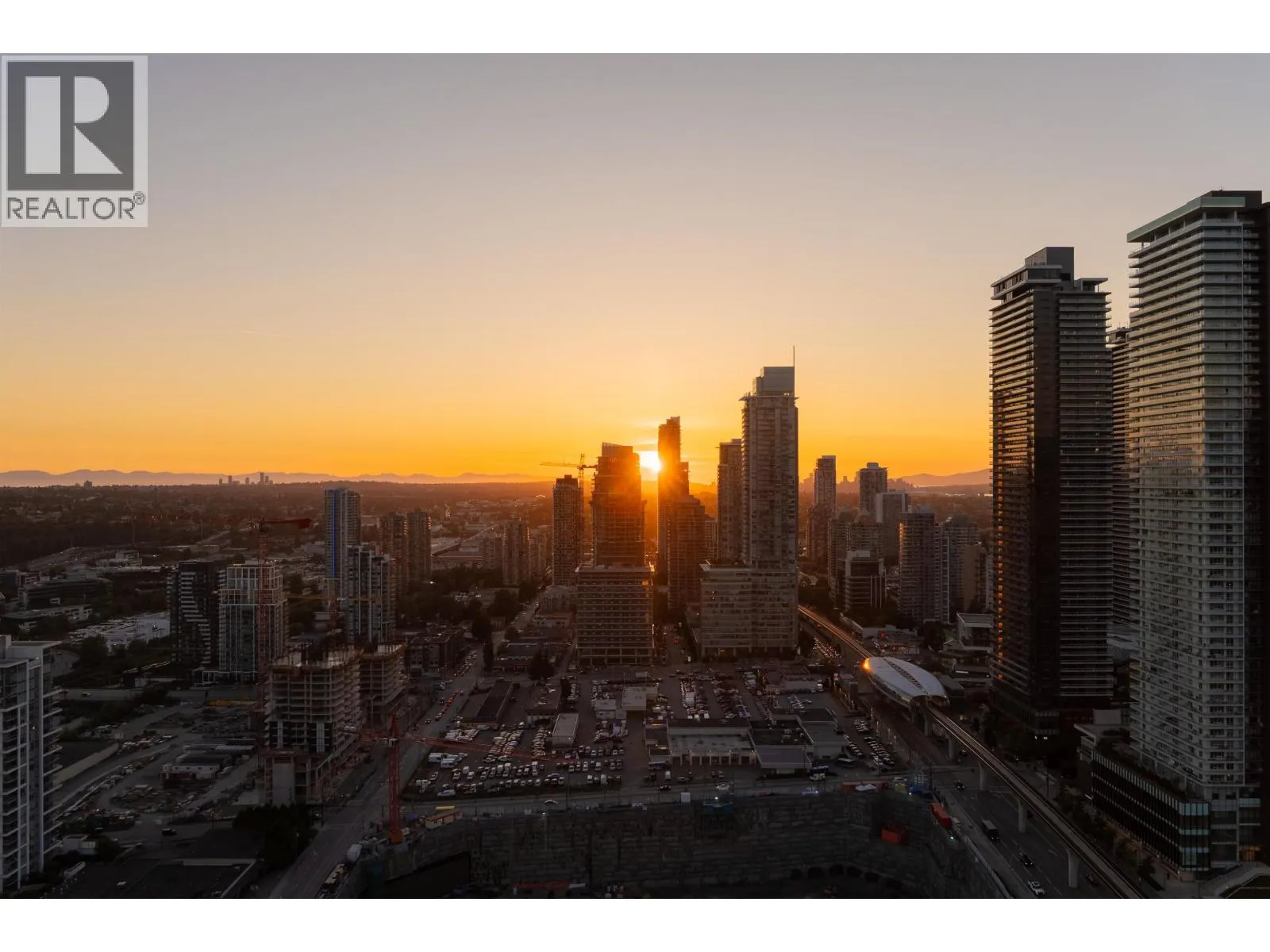 3808 4720 LOUGHEED HIGHWAY