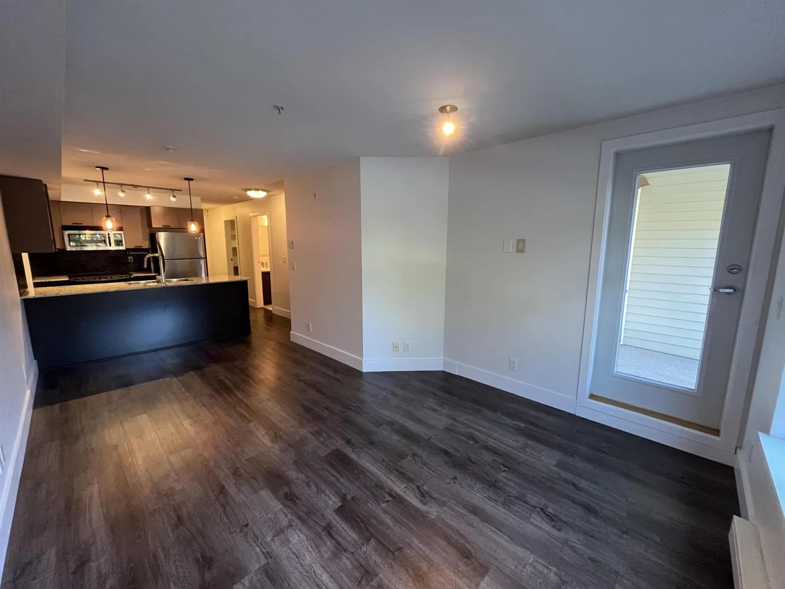 234 2233 MCKENZIE ROAD