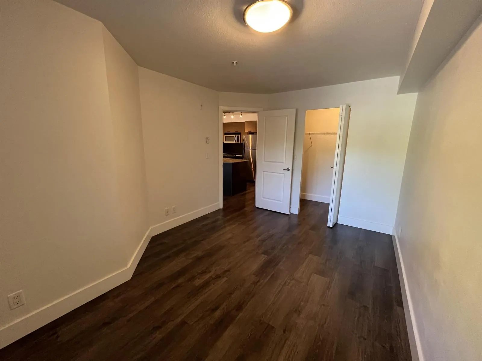 234 2233 MCKENZIE ROAD