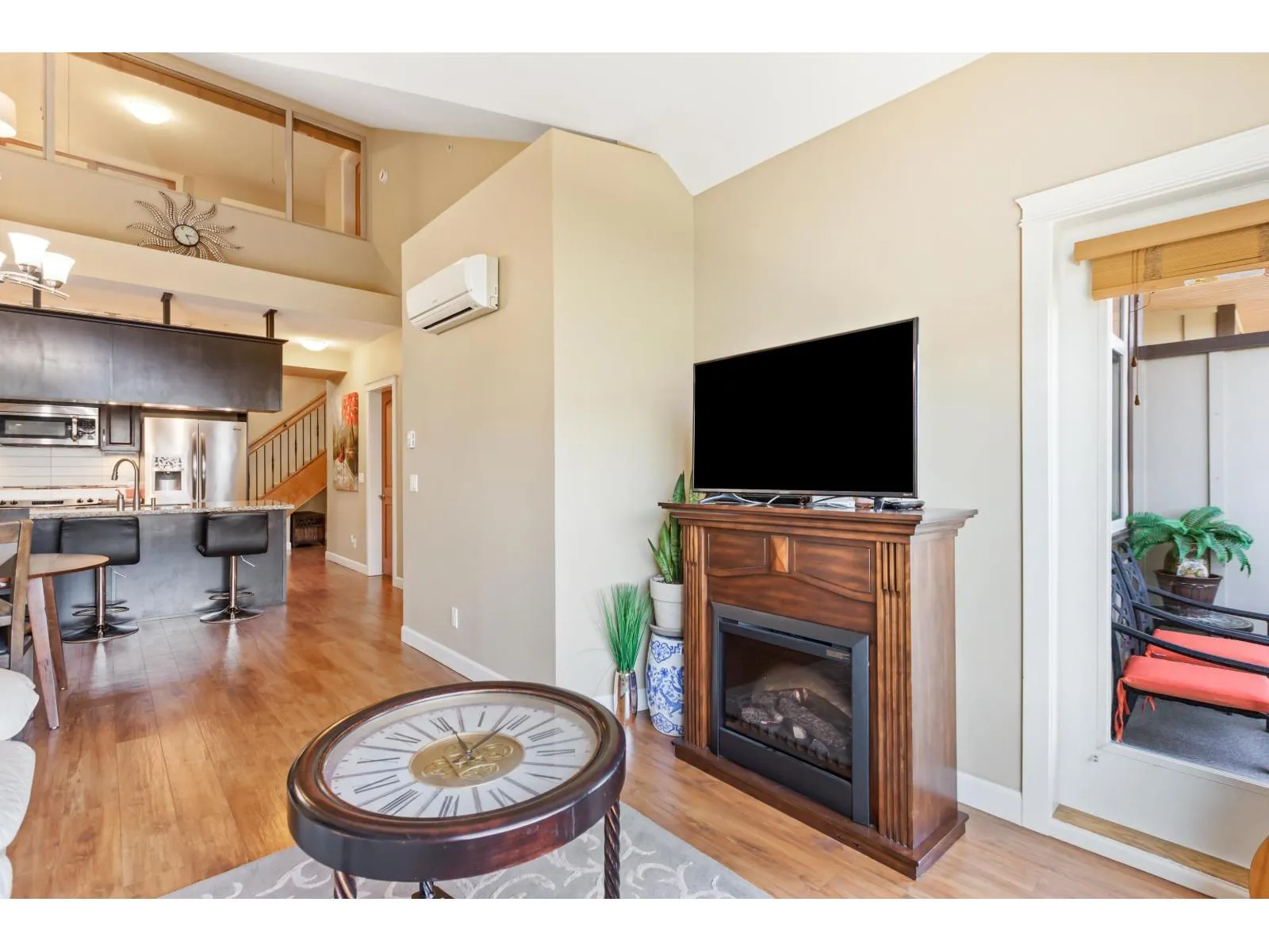 542 8288 207A STREET