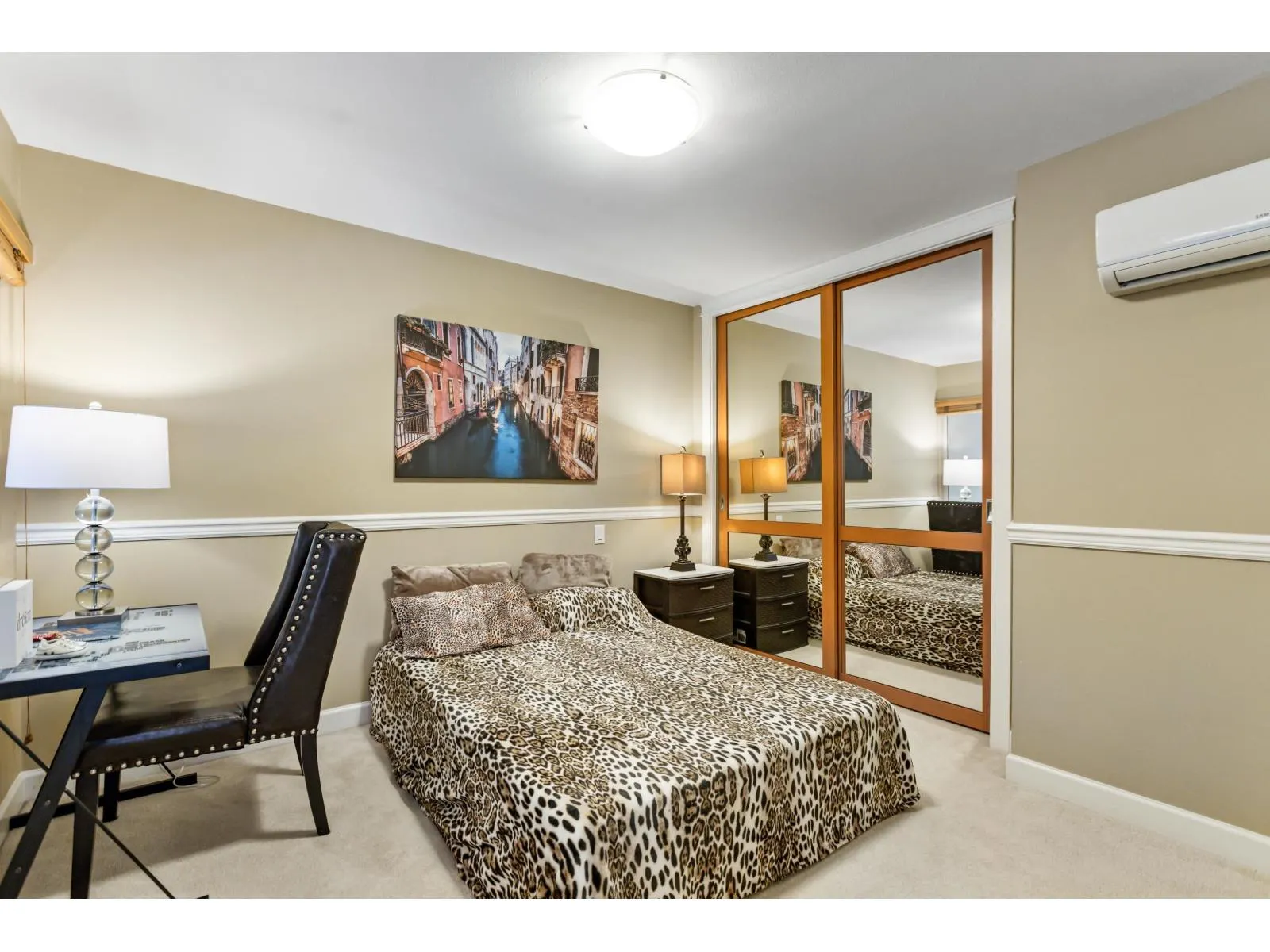 542 8288 207A STREET