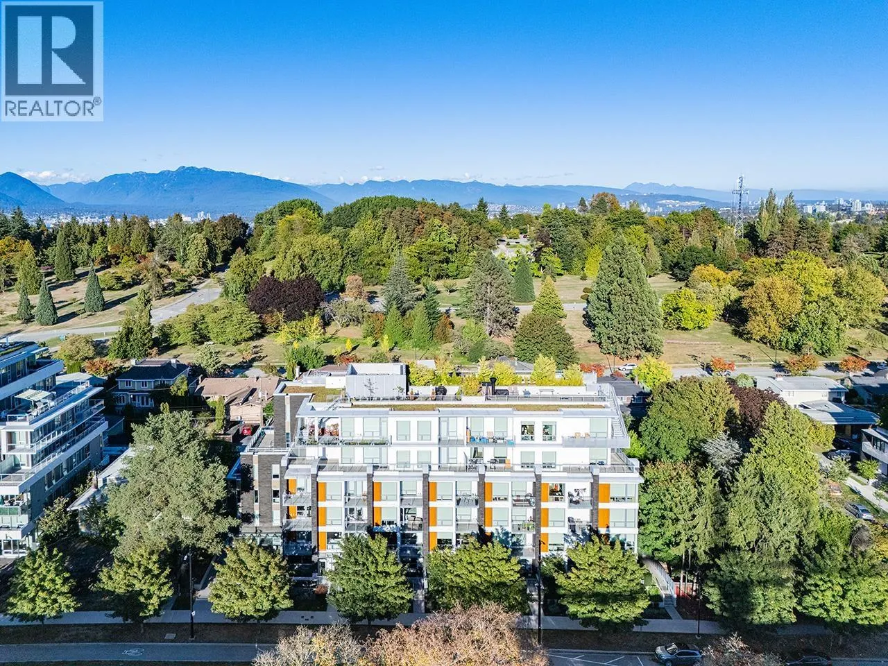 104 5058 CAMBIE STREET