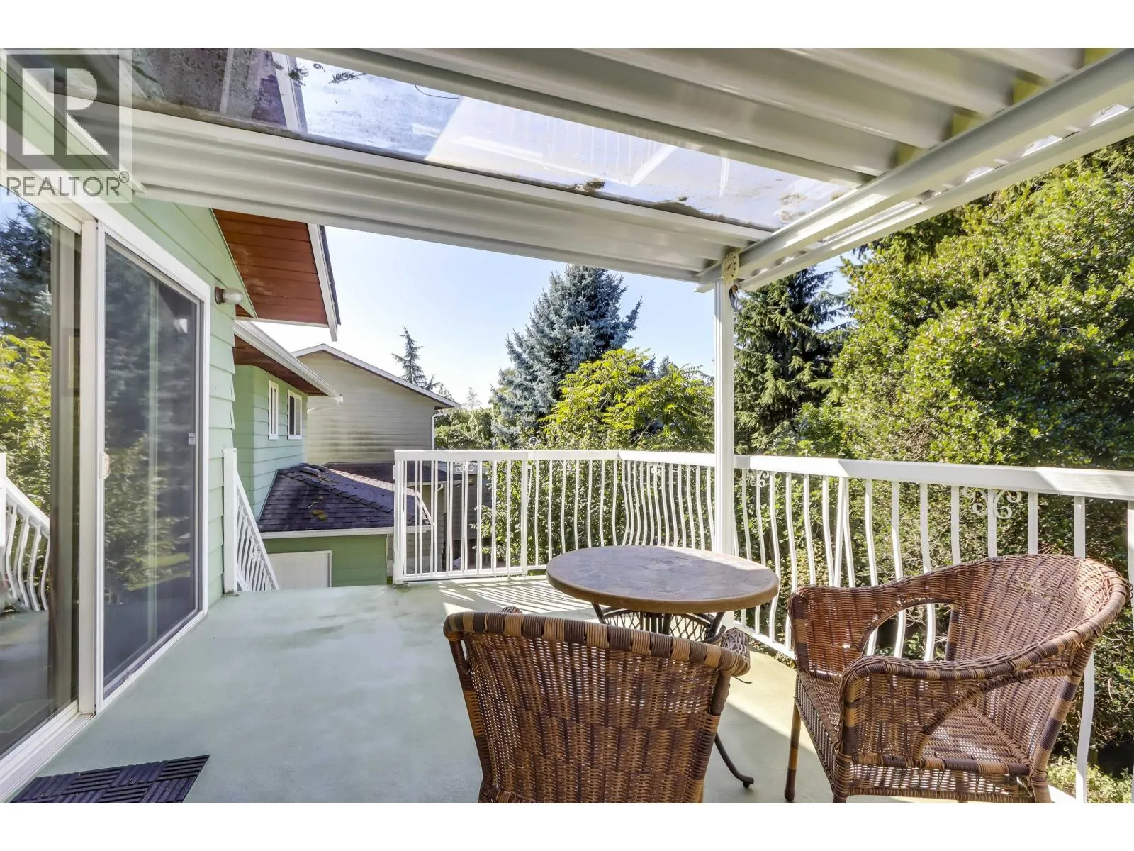 2141 DAUPHIN PLACE