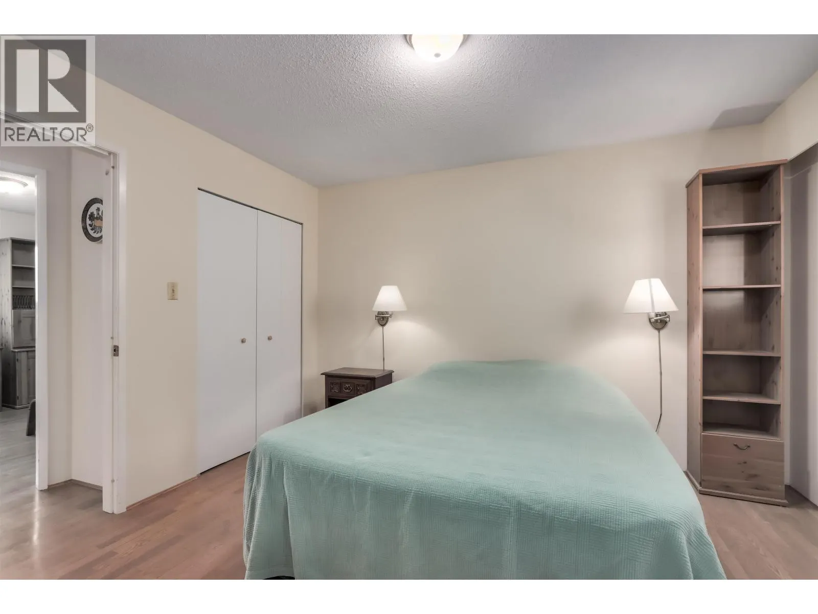2141 DAUPHIN PLACE