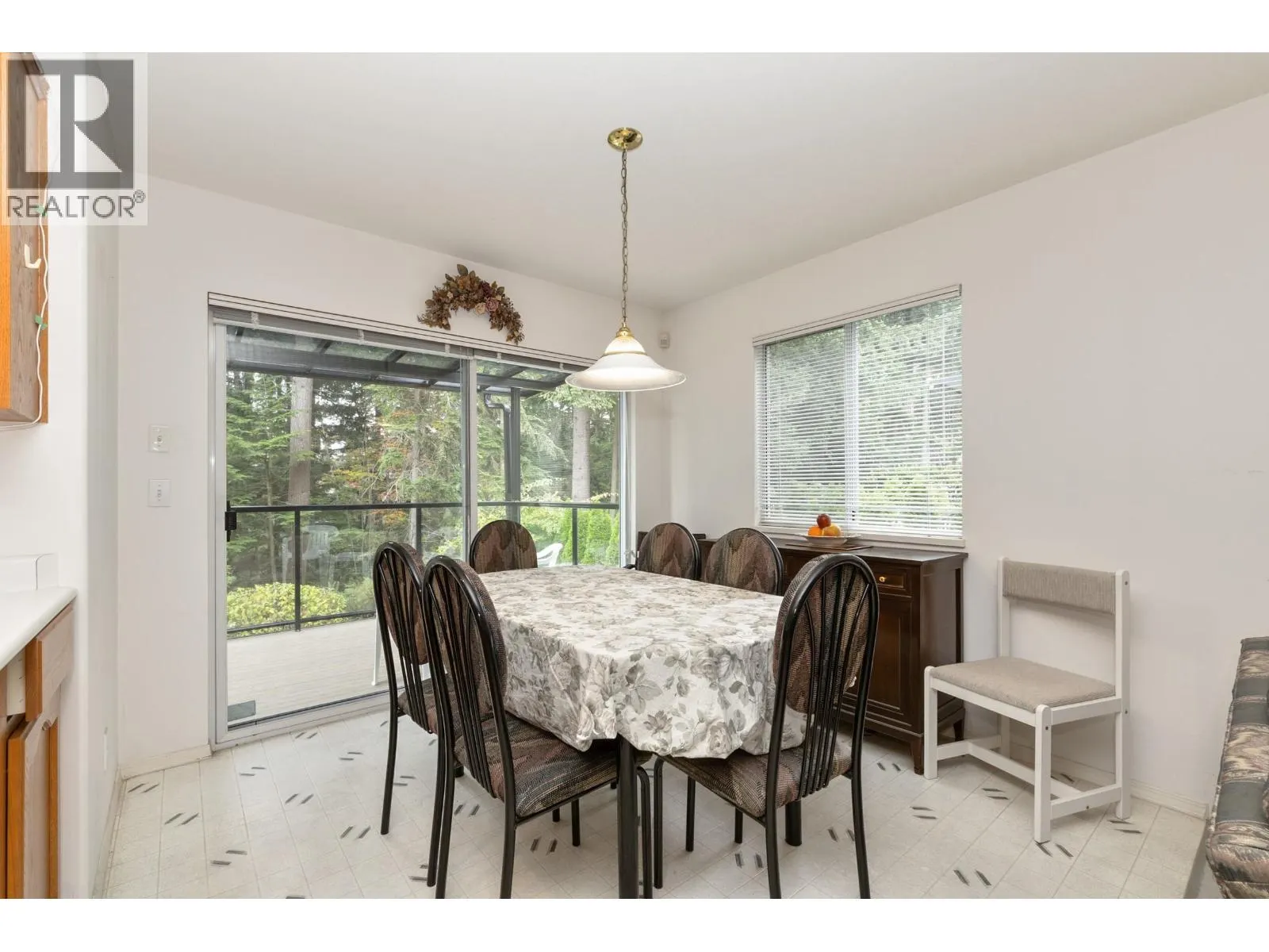 1552 TANGLEWOOD LANE