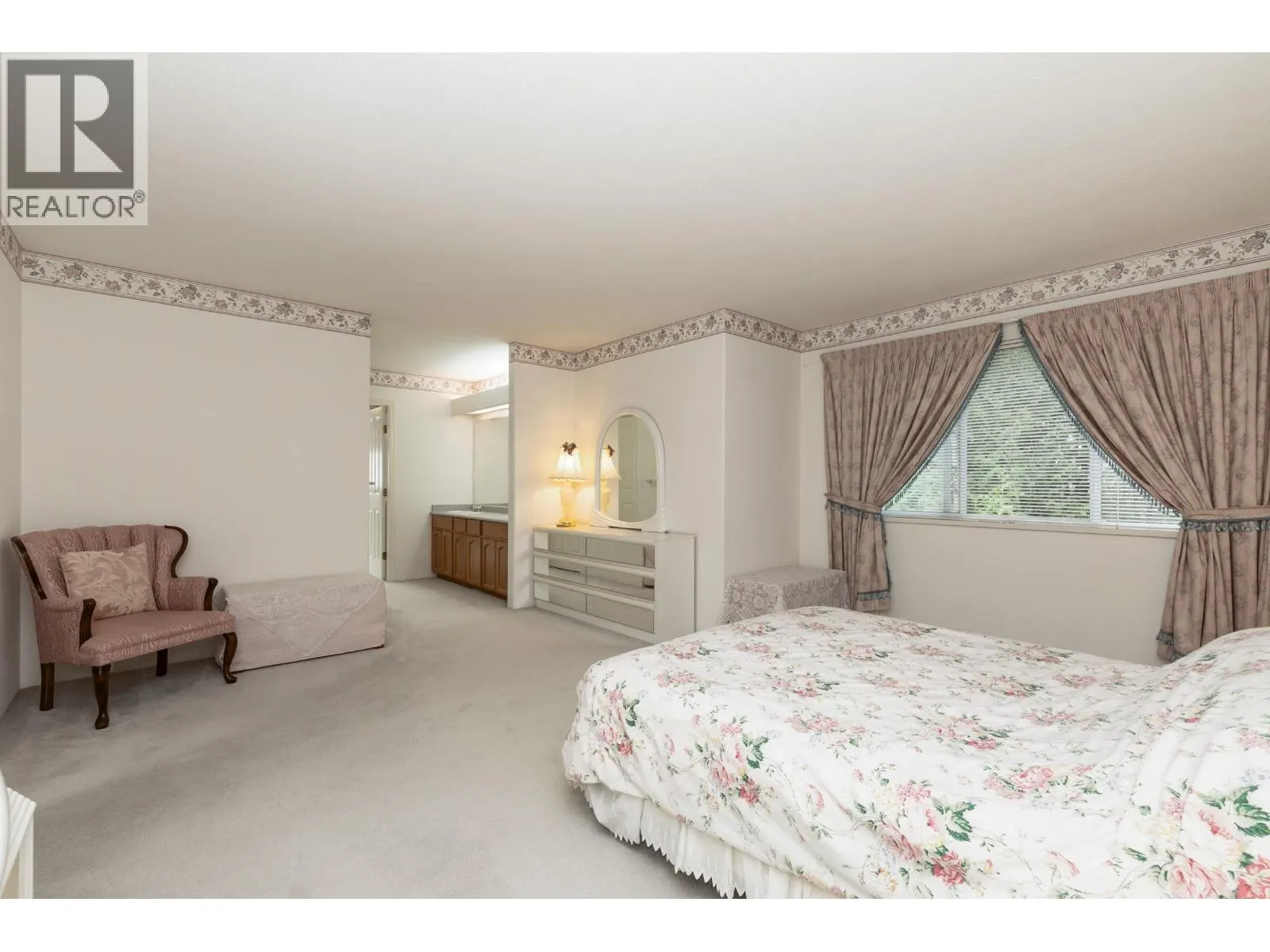 1552 TANGLEWOOD LANE