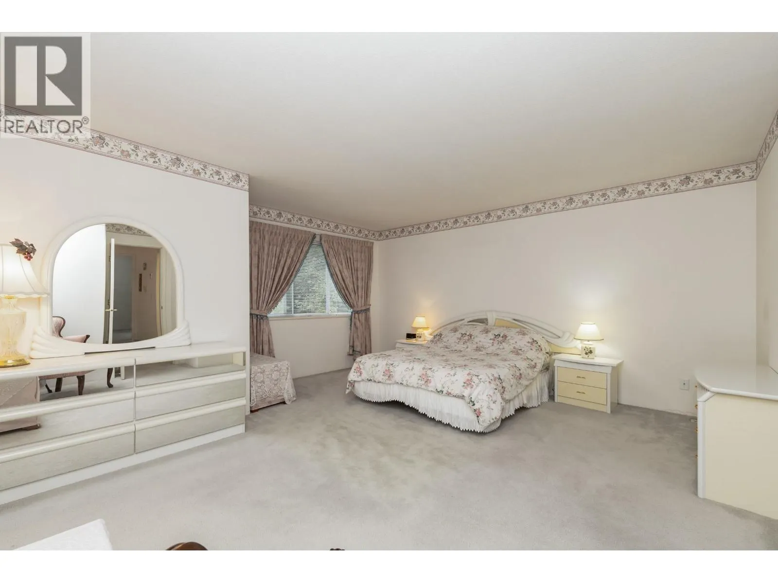 1552 TANGLEWOOD LANE