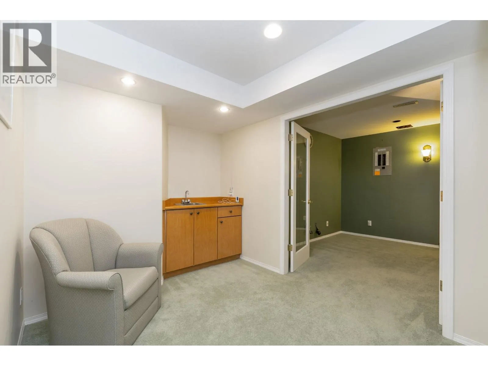 1552 TANGLEWOOD LANE