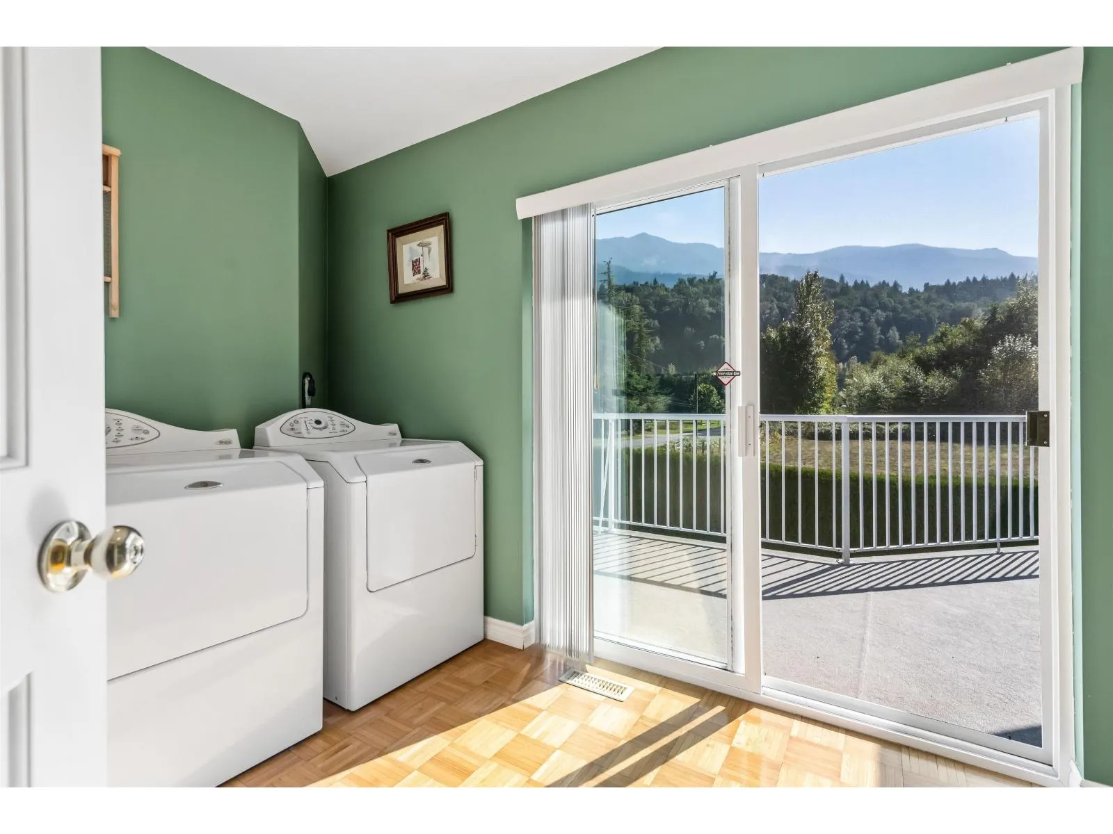 9871 PARKWOOD DRIVE|Rosedale