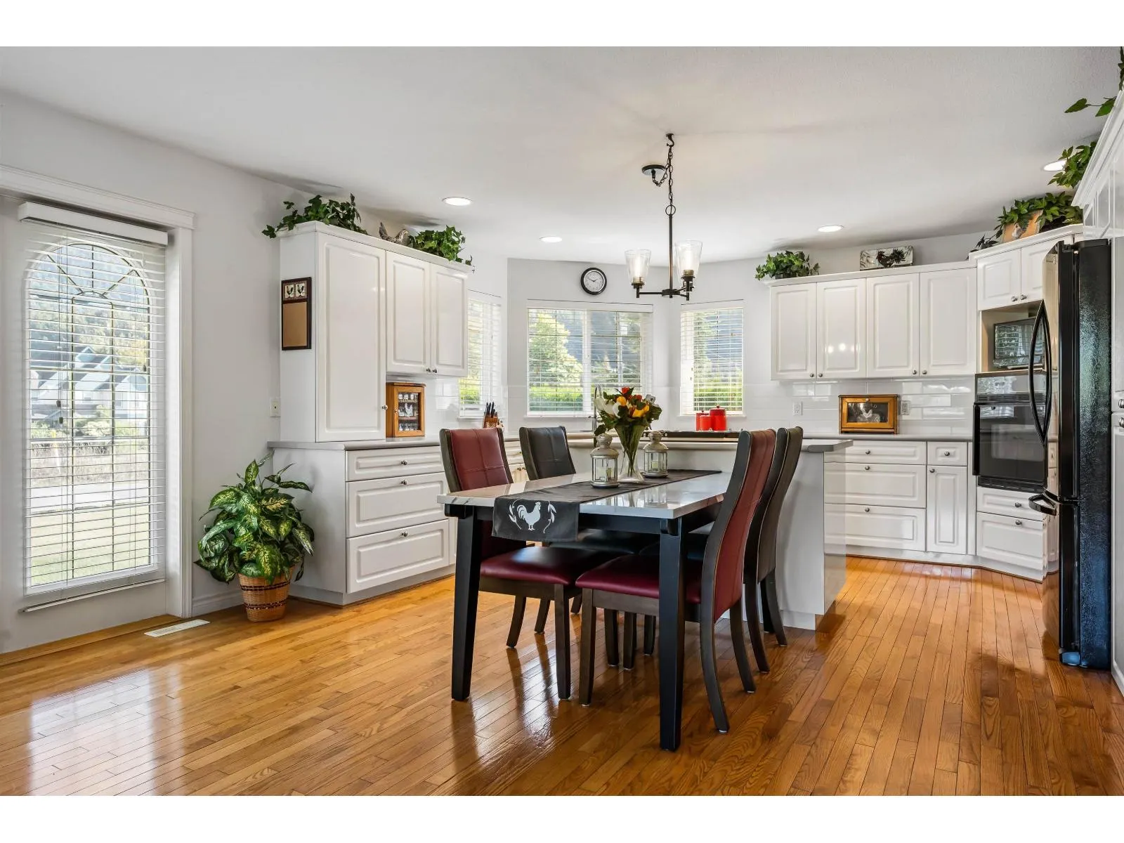 9871 PARKWOOD DRIVE|Rosedale