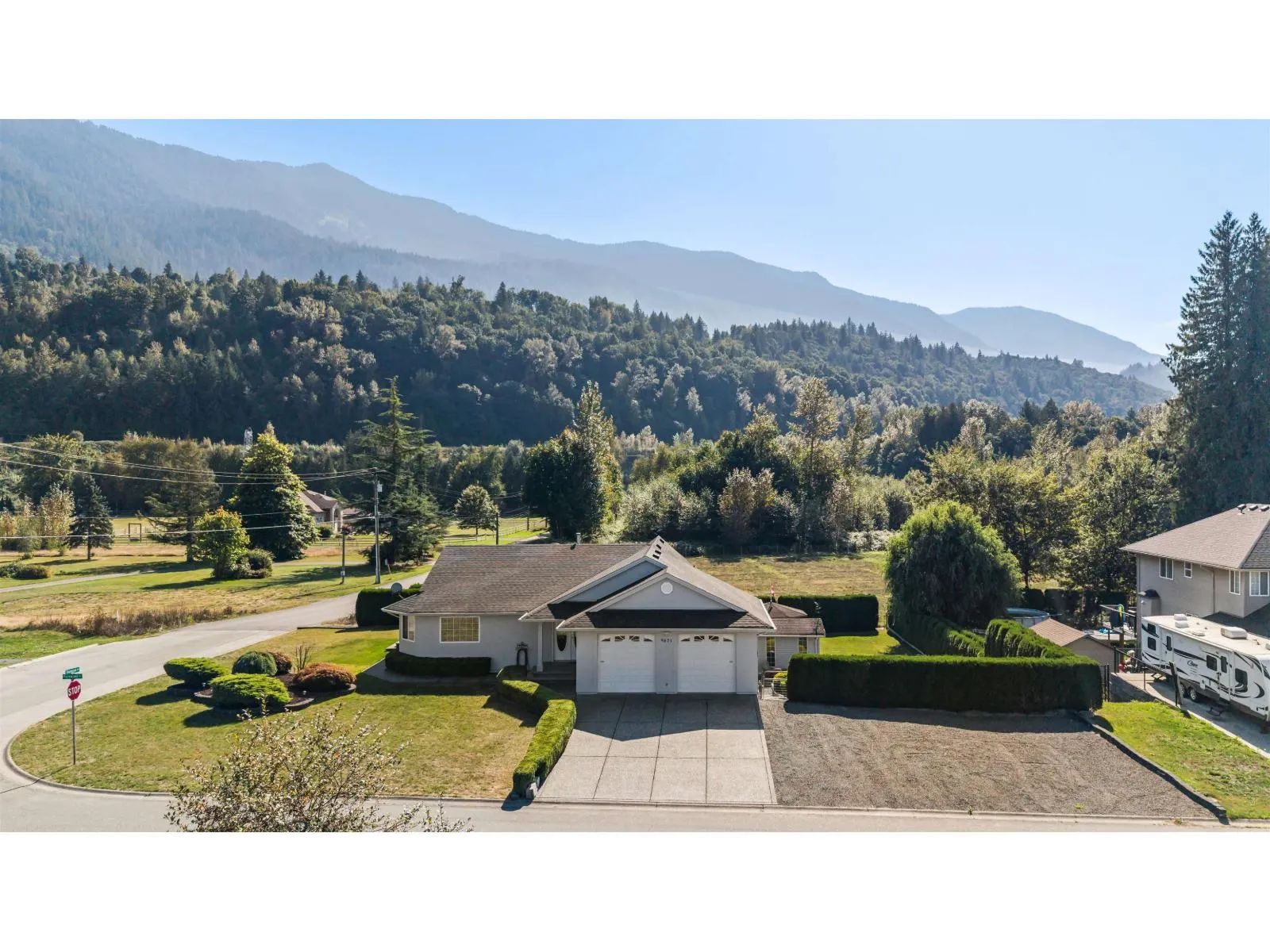 9871 PARKWOOD DRIVE|Rosedale