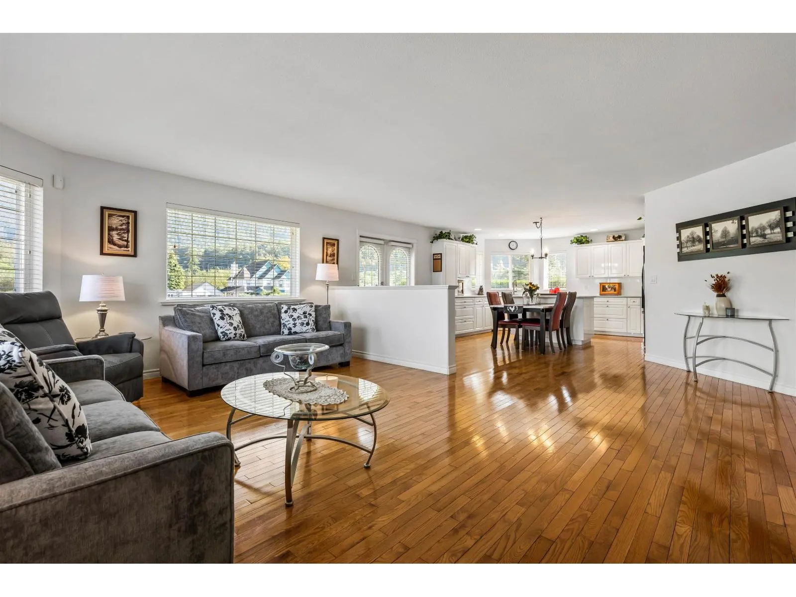 9871 PARKWOOD DRIVE|Rosedale