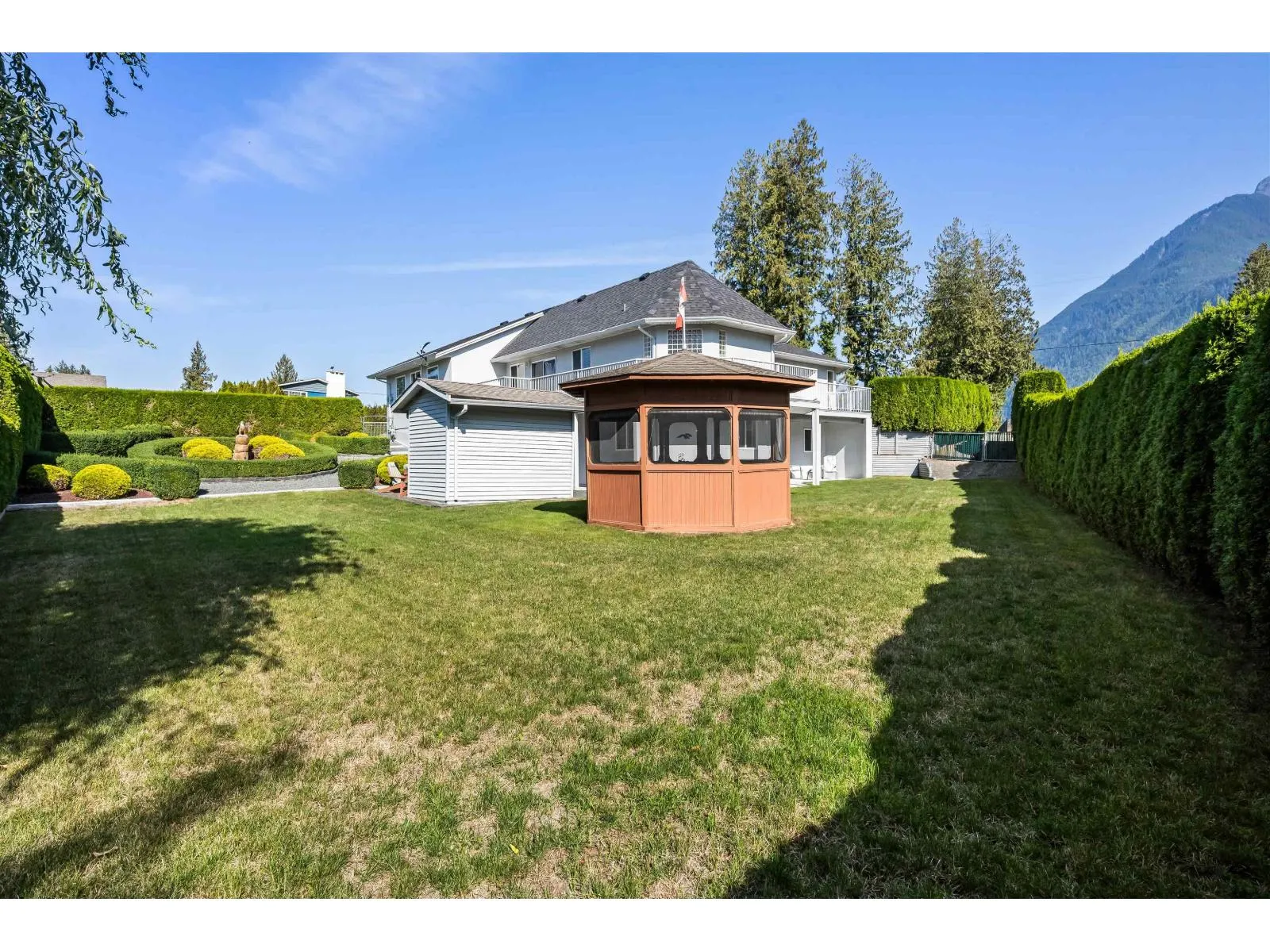 9871 PARKWOOD DRIVE|Rosedale