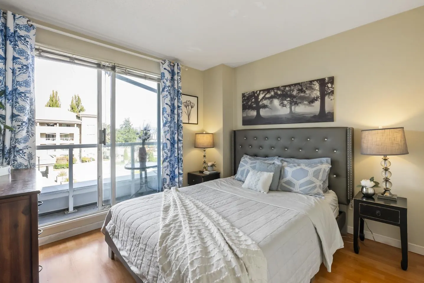 304 10523 UNIVERSITY DRIVE