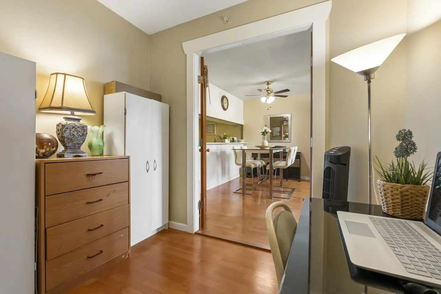 304 10523 UNIVERSITY DRIVE