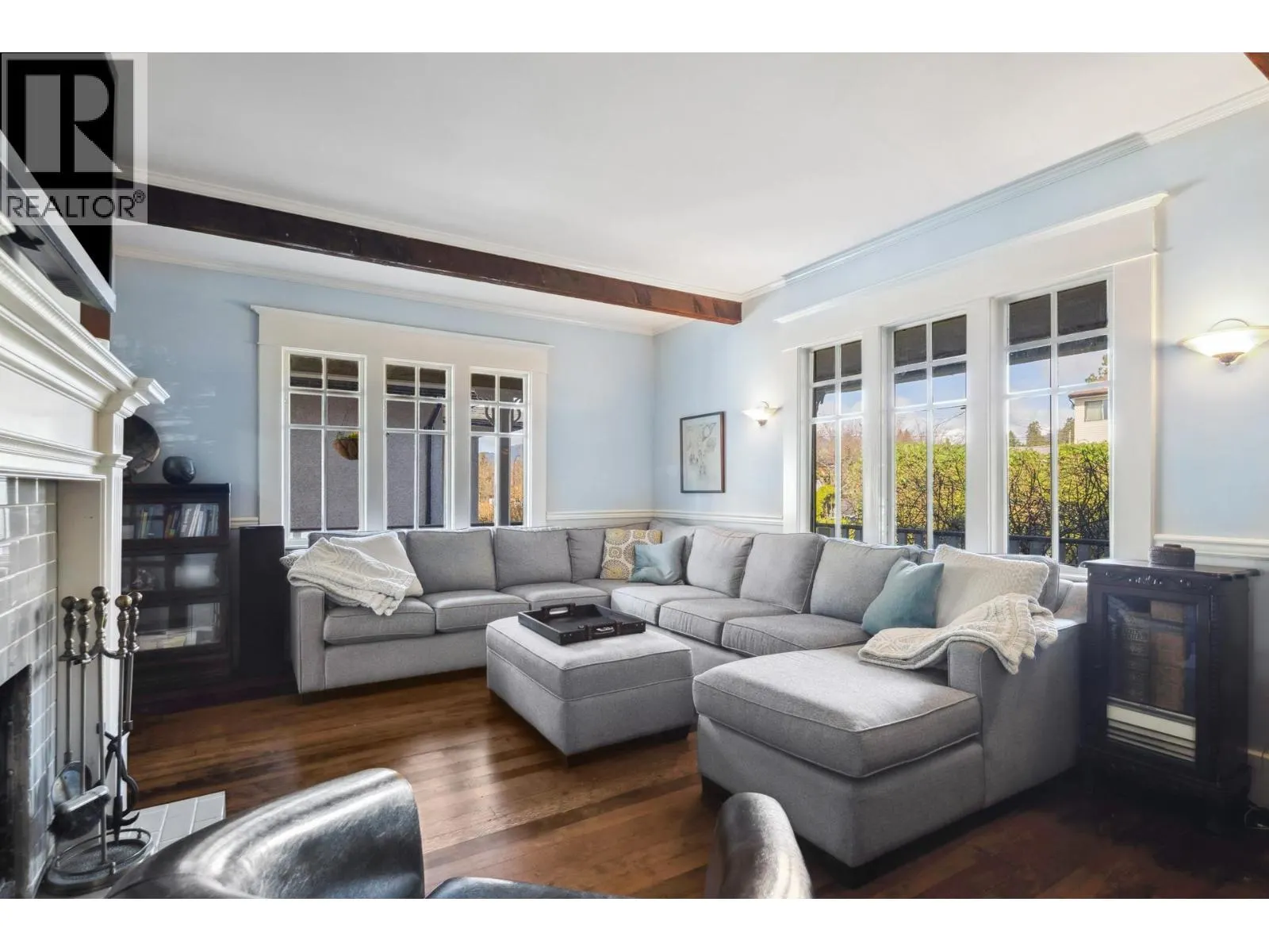 341 W 22ND STREET