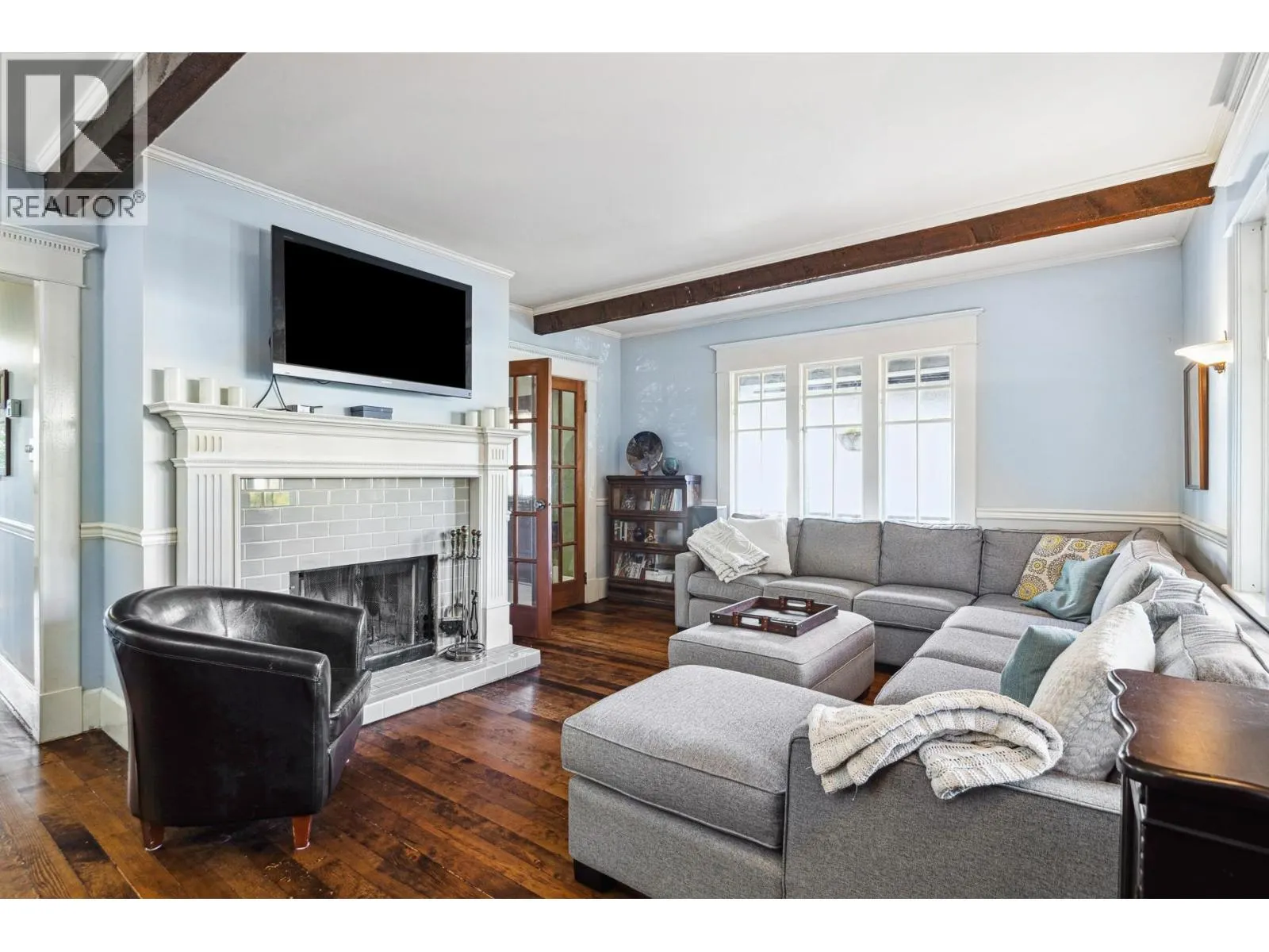 341 W 22ND STREET