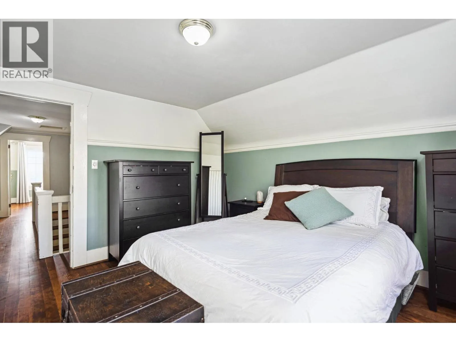 341 W 22ND STREET