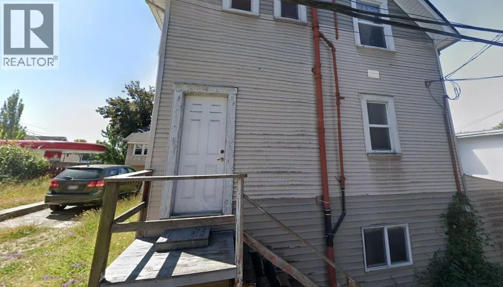 1237 E BROADWAY